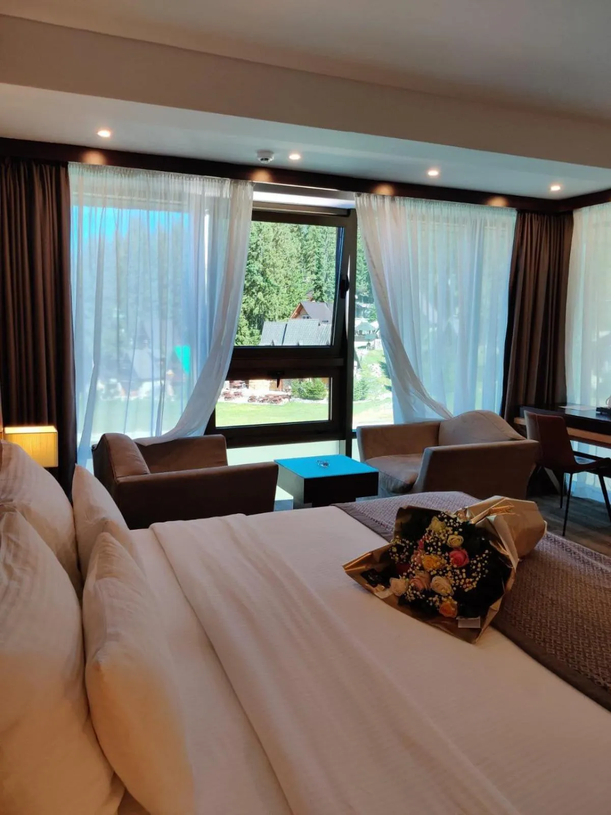 room service, Bed in Hotel Blanca Resort & Spa