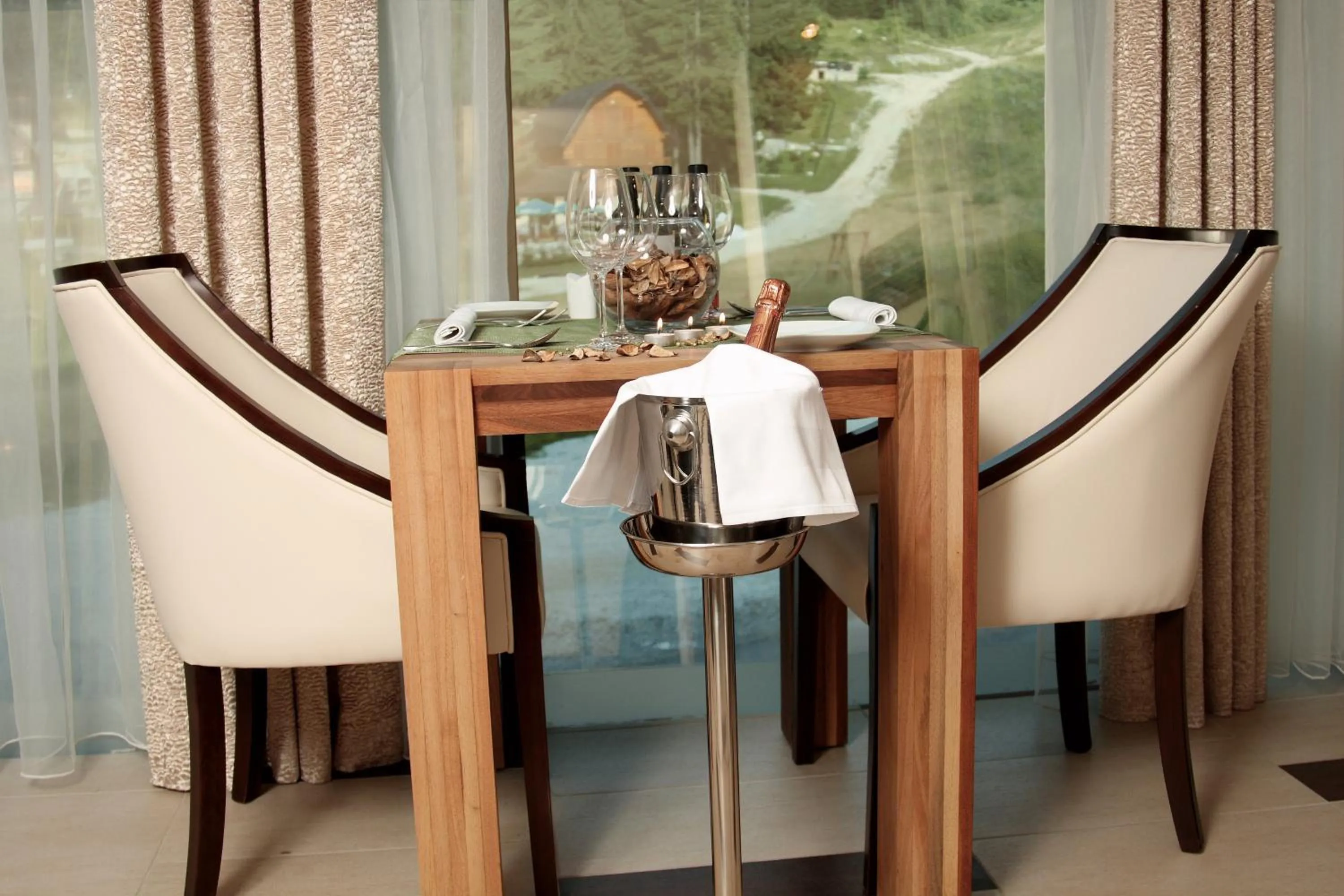 Restaurant/places to eat in Hotel Blanca Resort & Spa