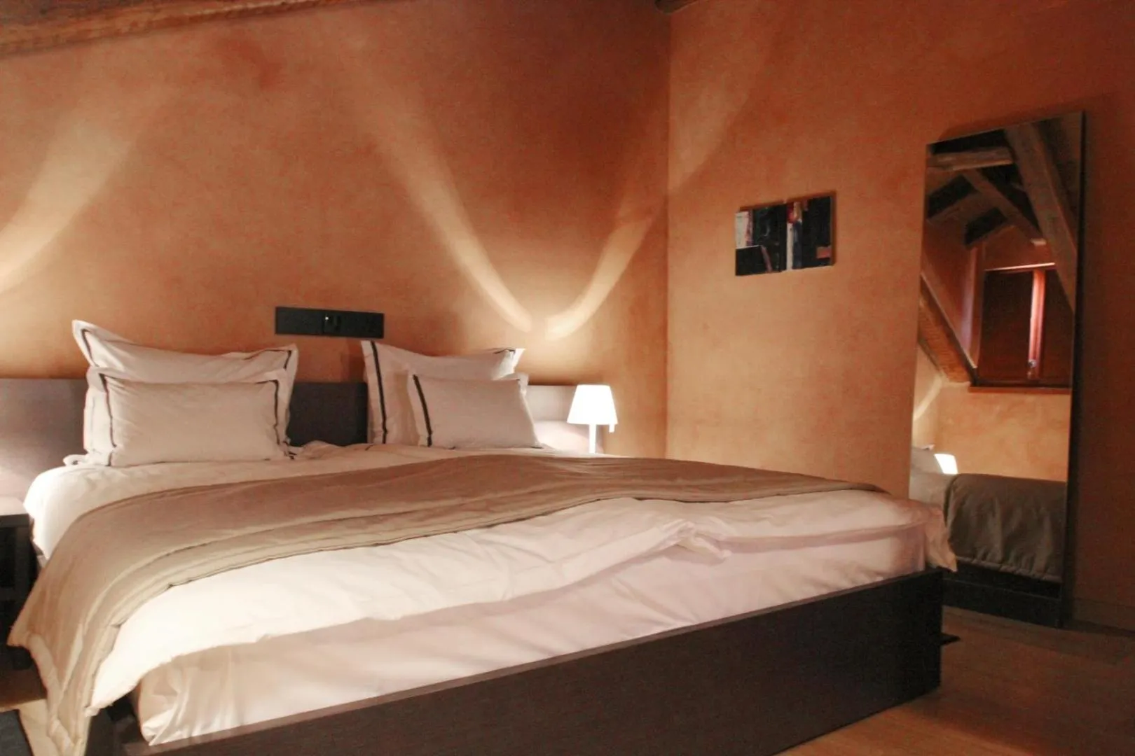 Bed in Heritage Hotel Kukuriku