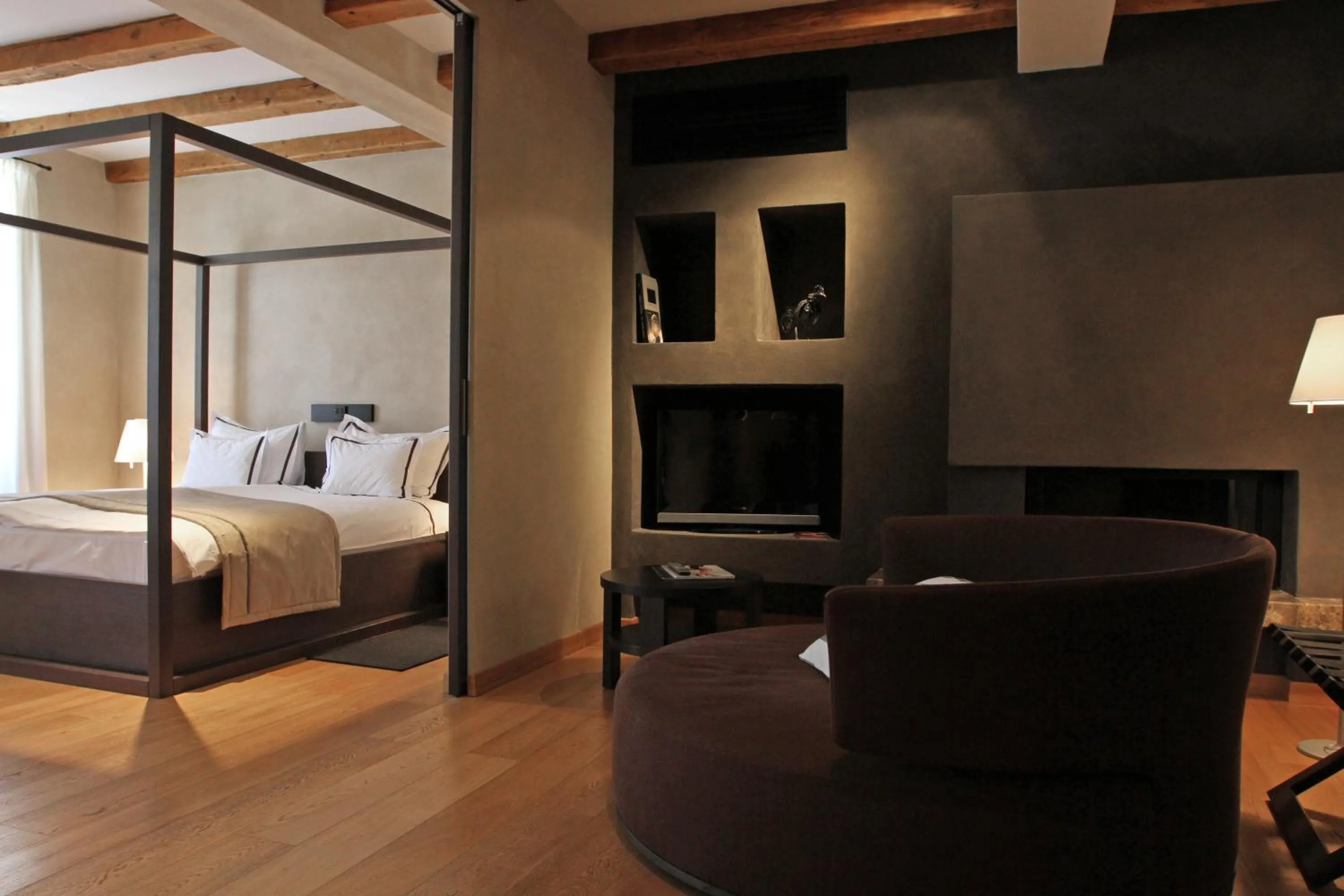 Bed in Heritage Hotel Kukuriku