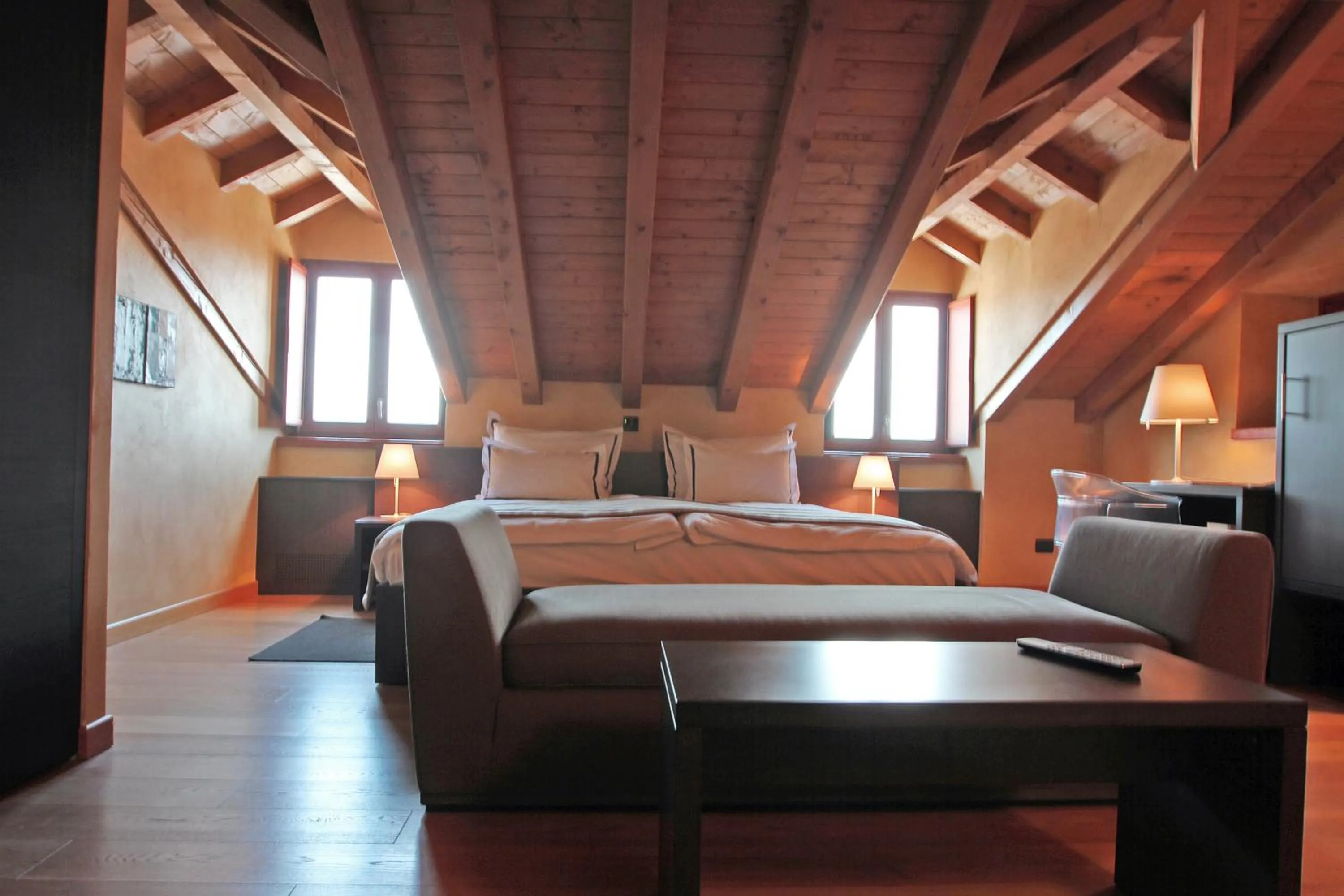 Bed in Heritage Hotel Kukuriku