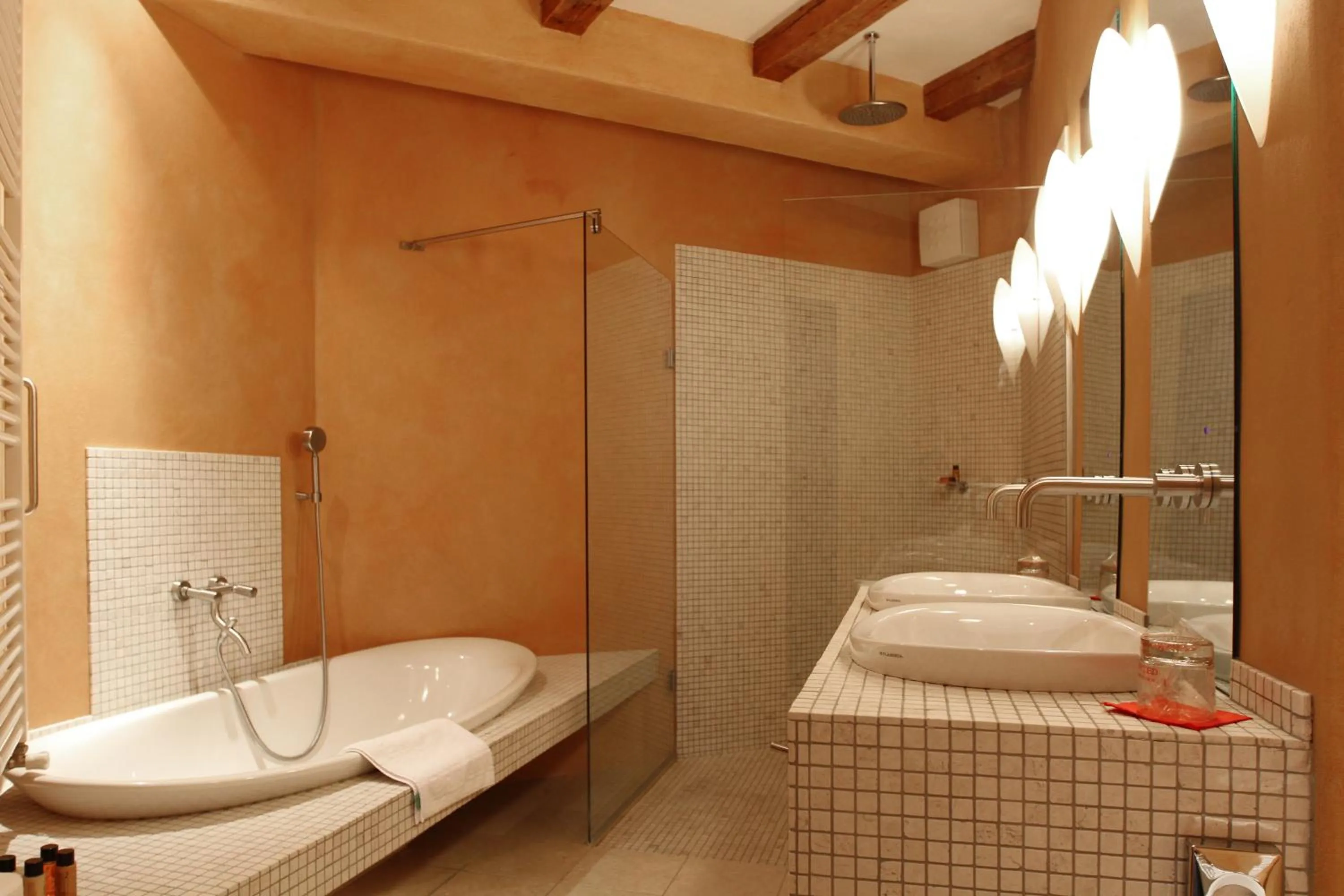 Shower in Heritage Hotel Kukuriku