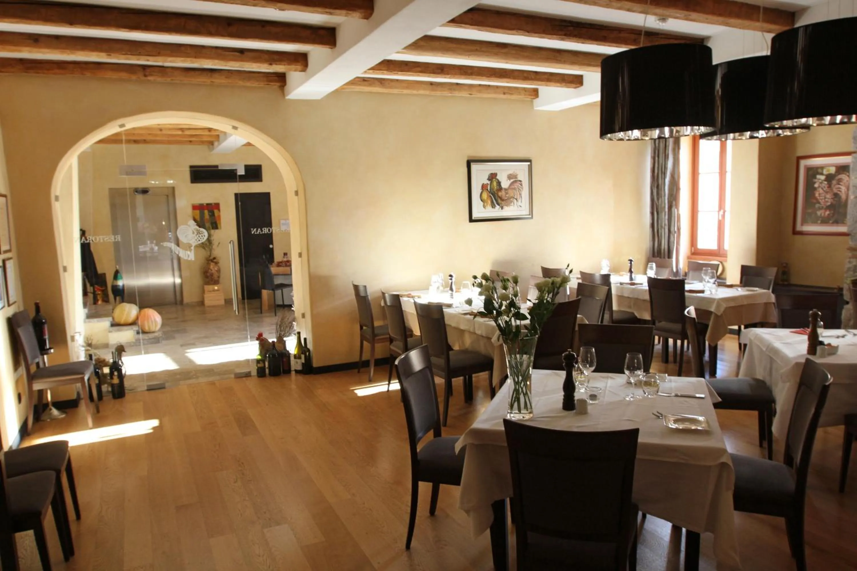 Restaurant/places to eat in Heritage Hotel Kukuriku