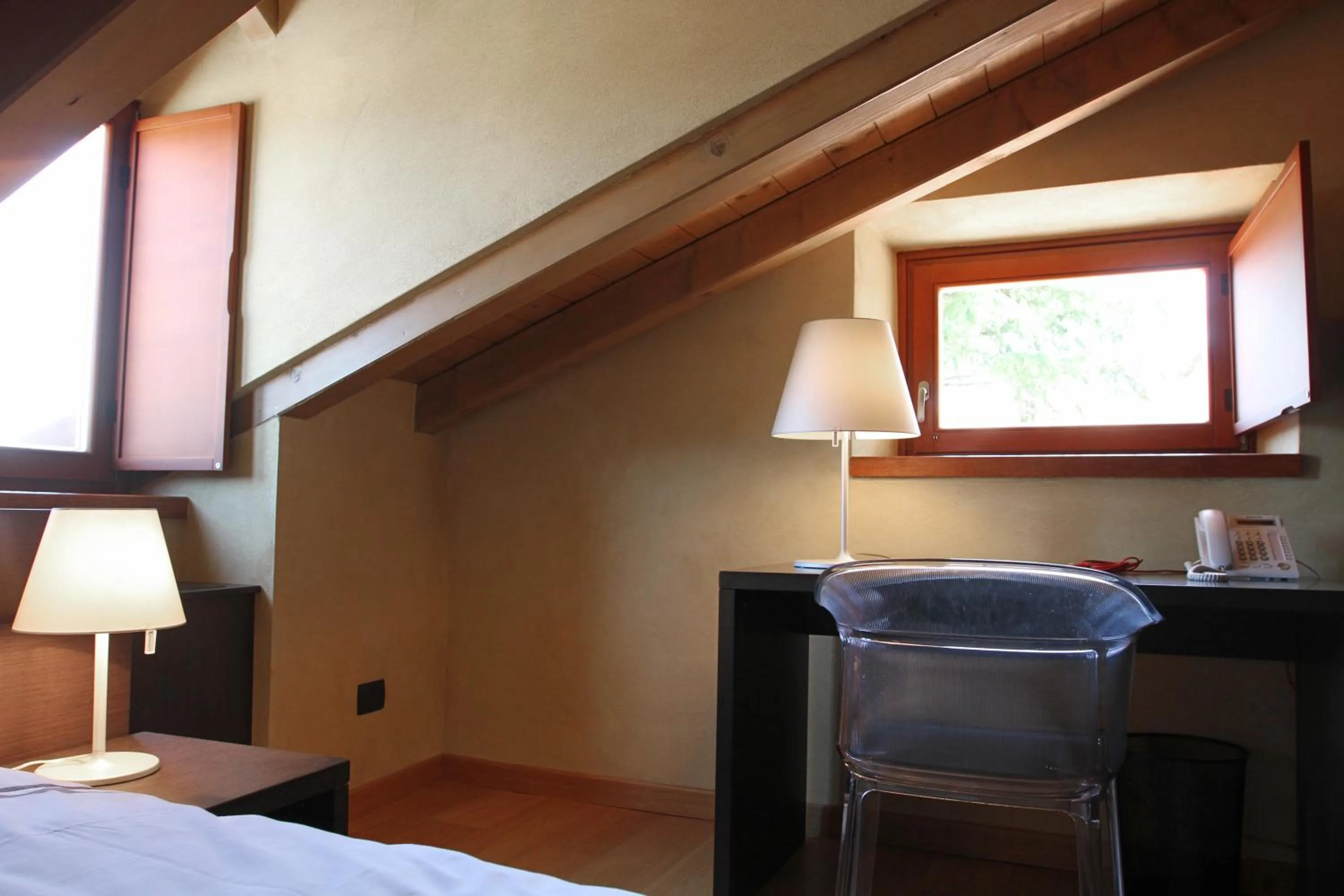 Seating area, Bed in Heritage Hotel Kukuriku