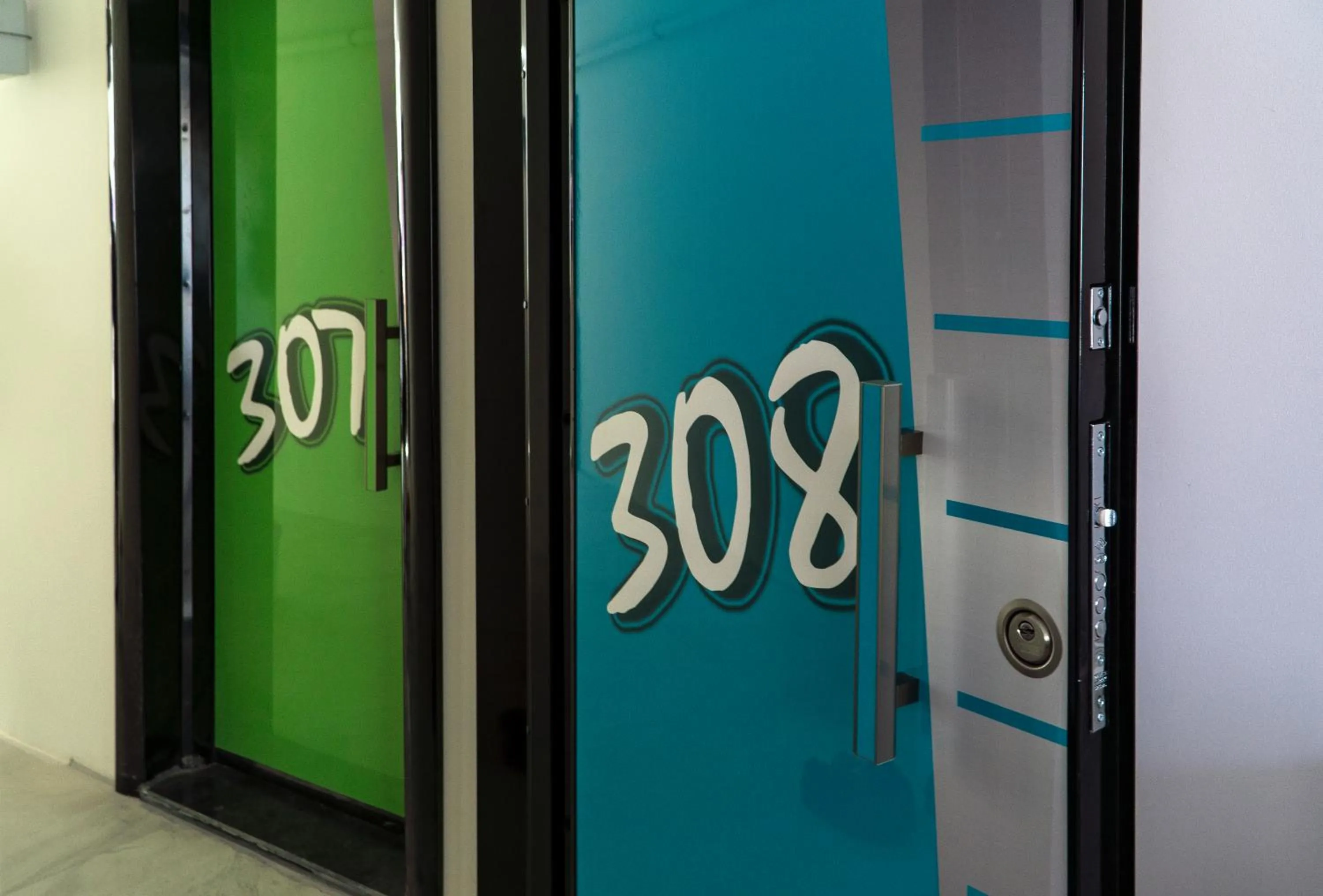 Property building in Hayat Palas