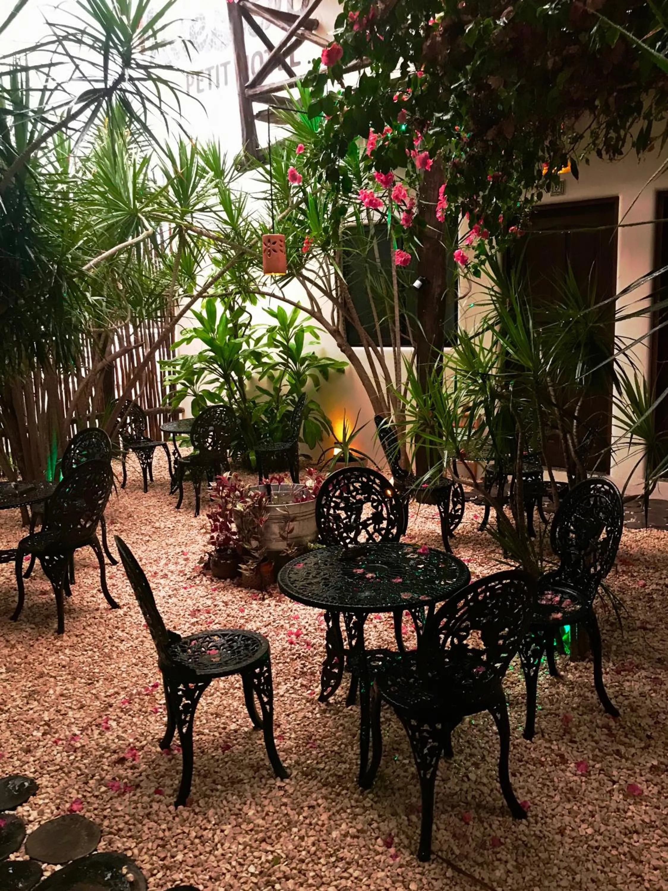 Patio in Lo Nuestro Petit Hotel Tulum