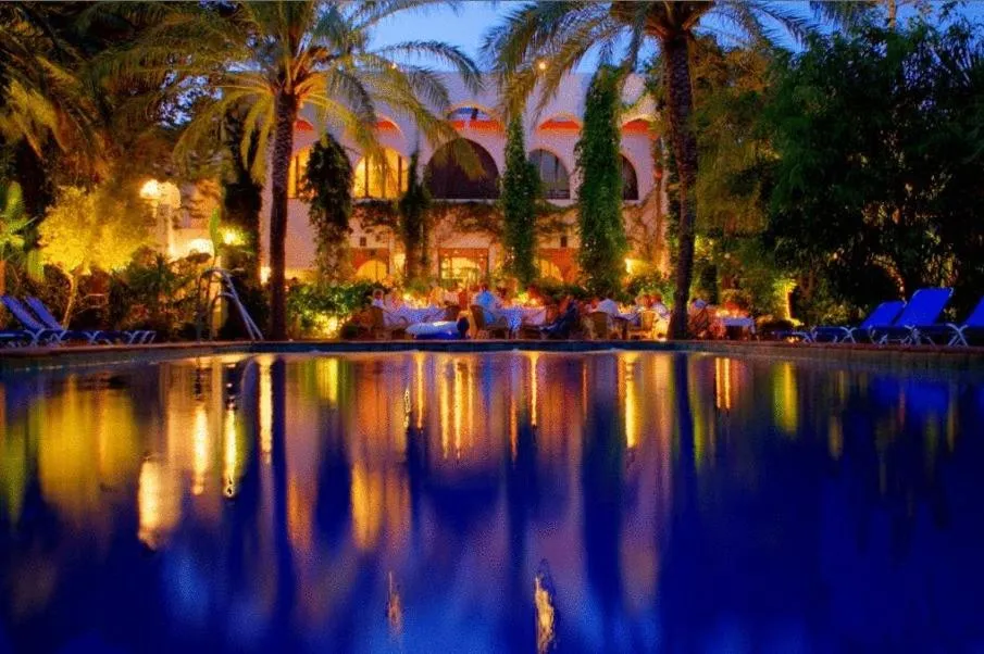 Property building in Hurricane Beach Hotel