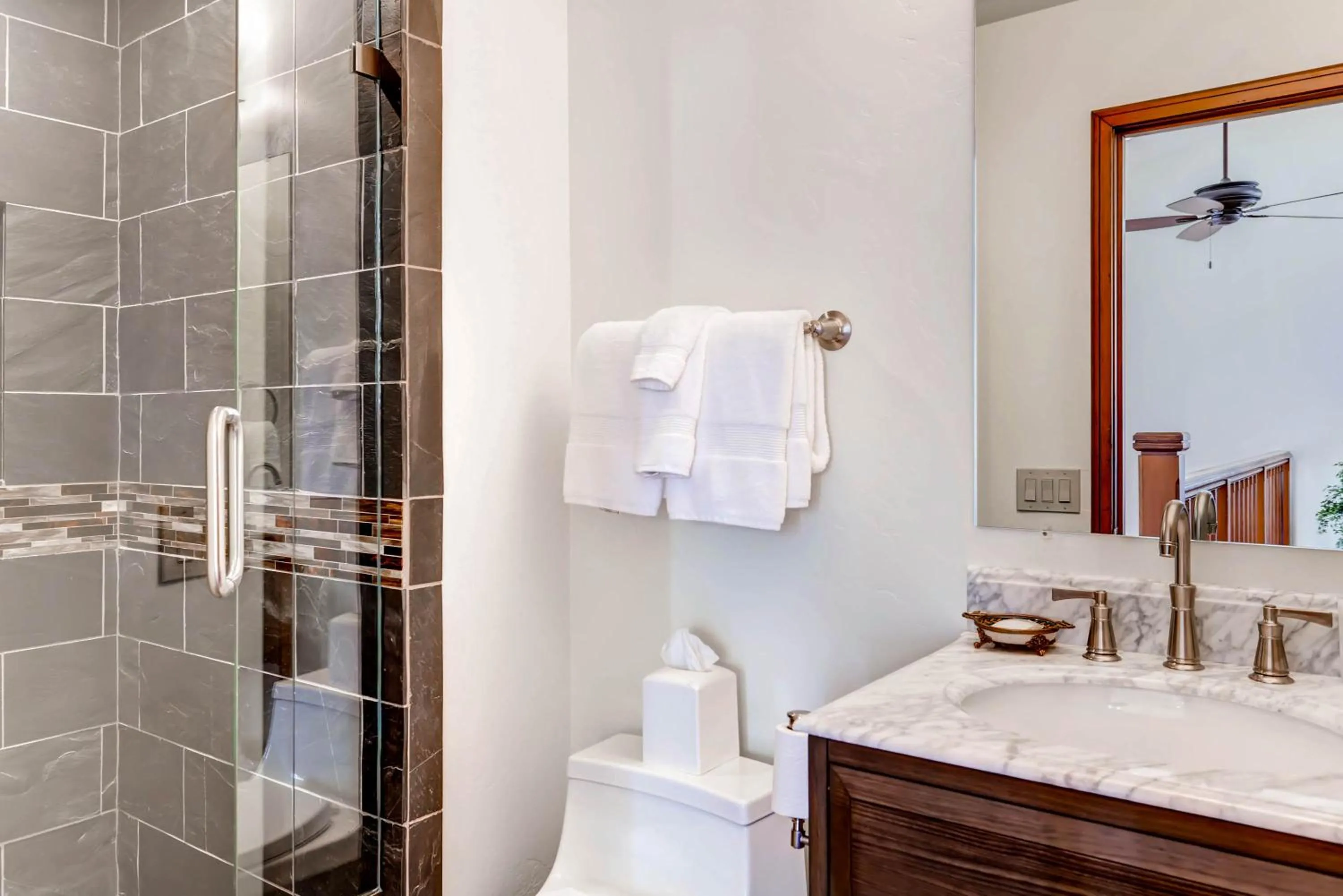 Bathroom in Highlands Lodge #107