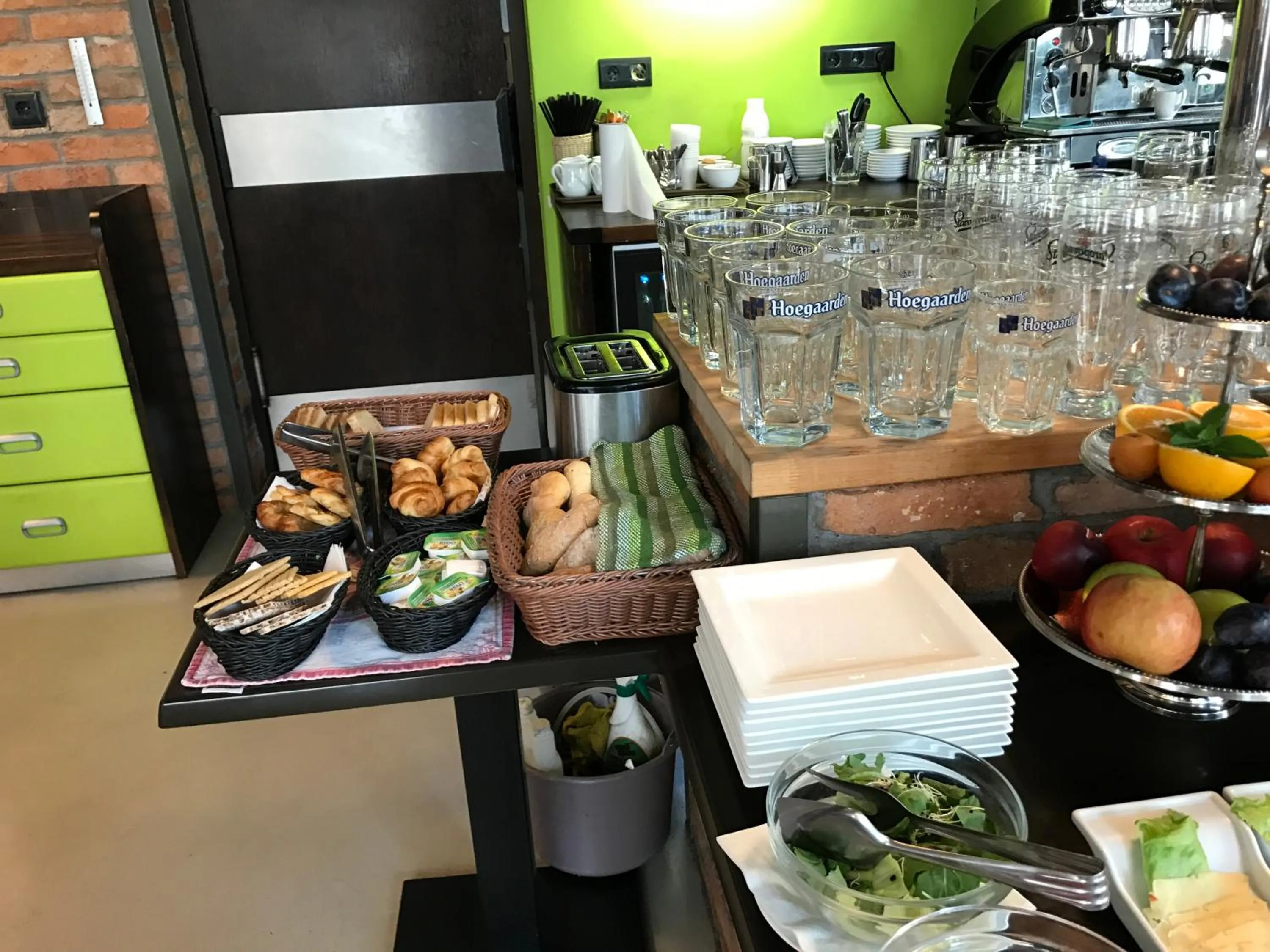 American breakfast in Corvin Rose Apartment Hotel