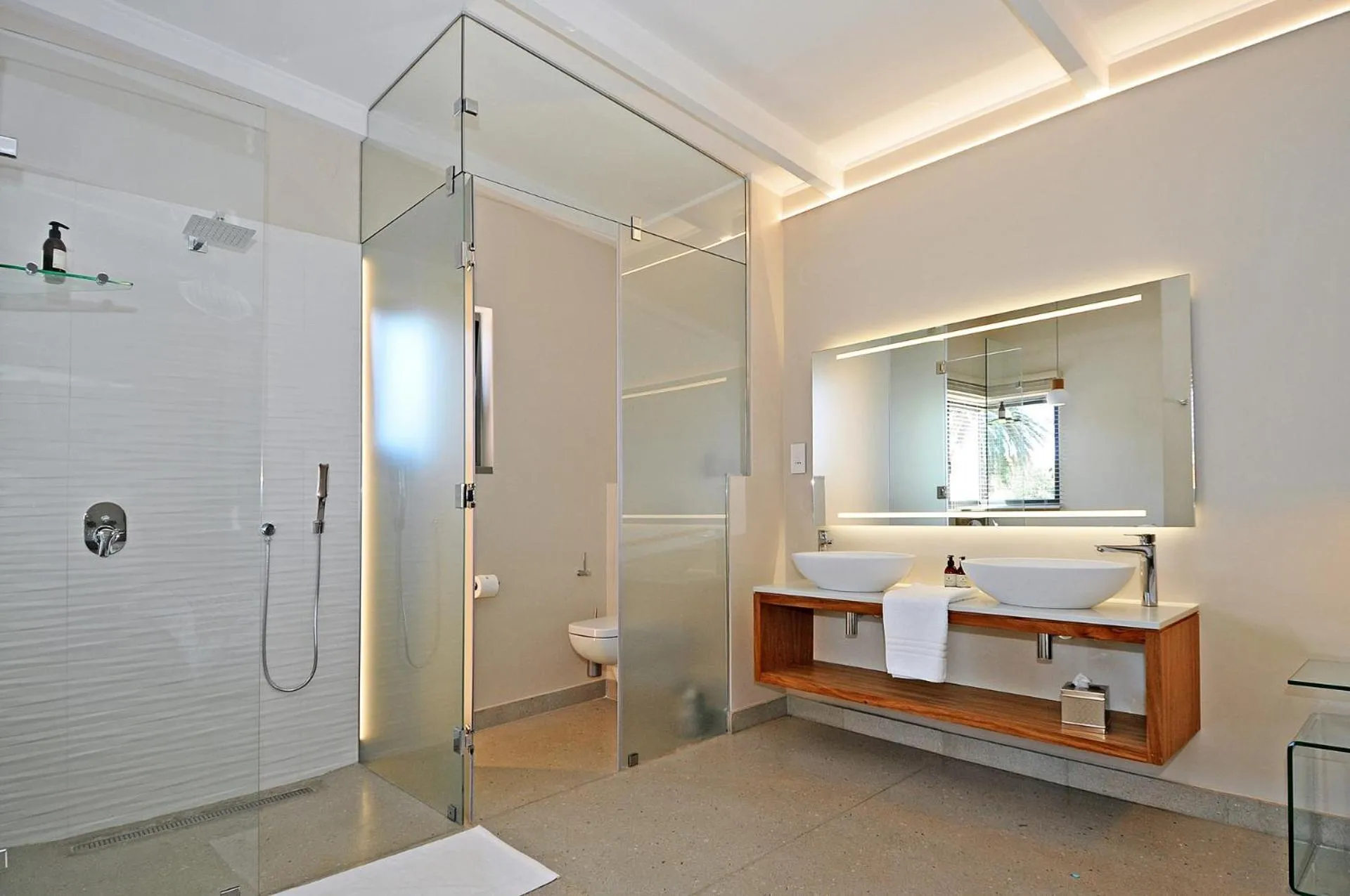 Bathroom in 7 on Marine