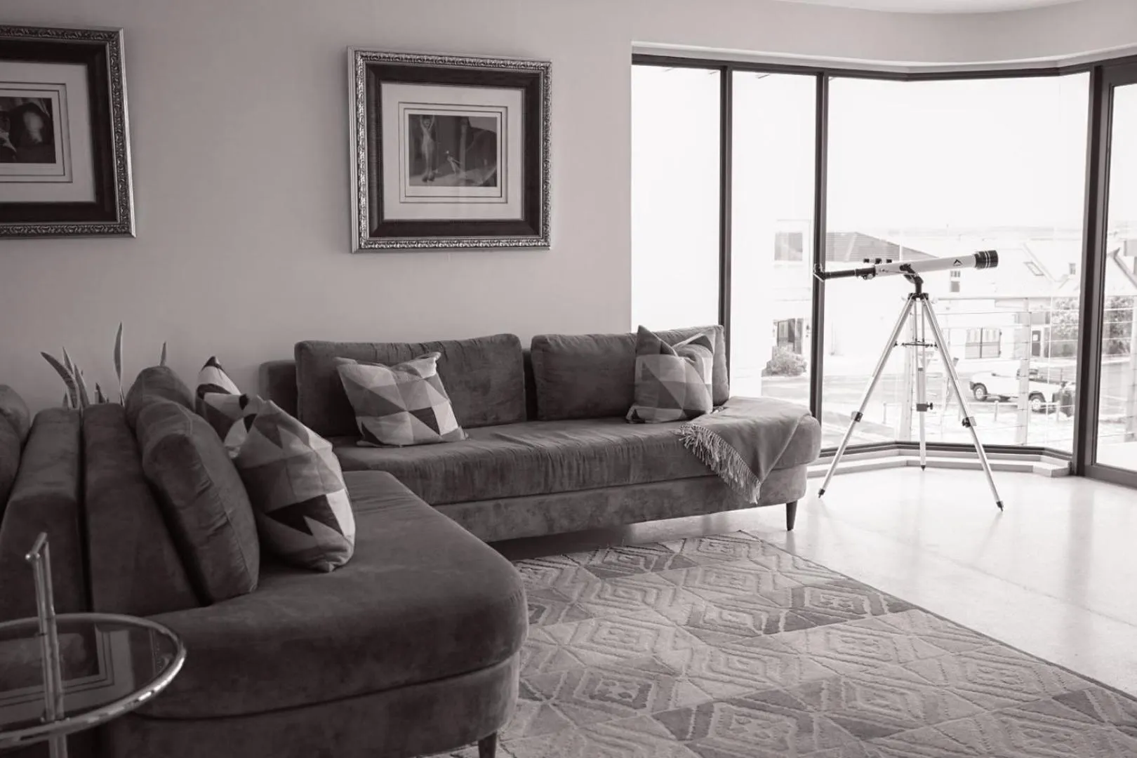 Seating area in 7 on Marine