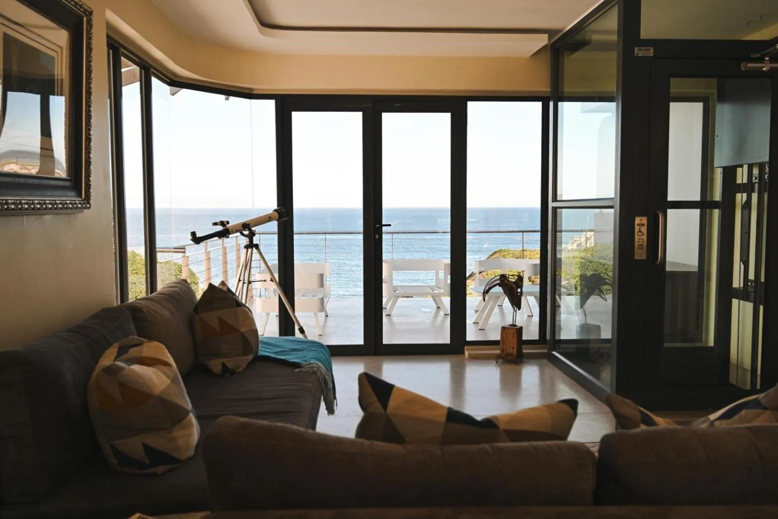 Sea view in 7 on Marine