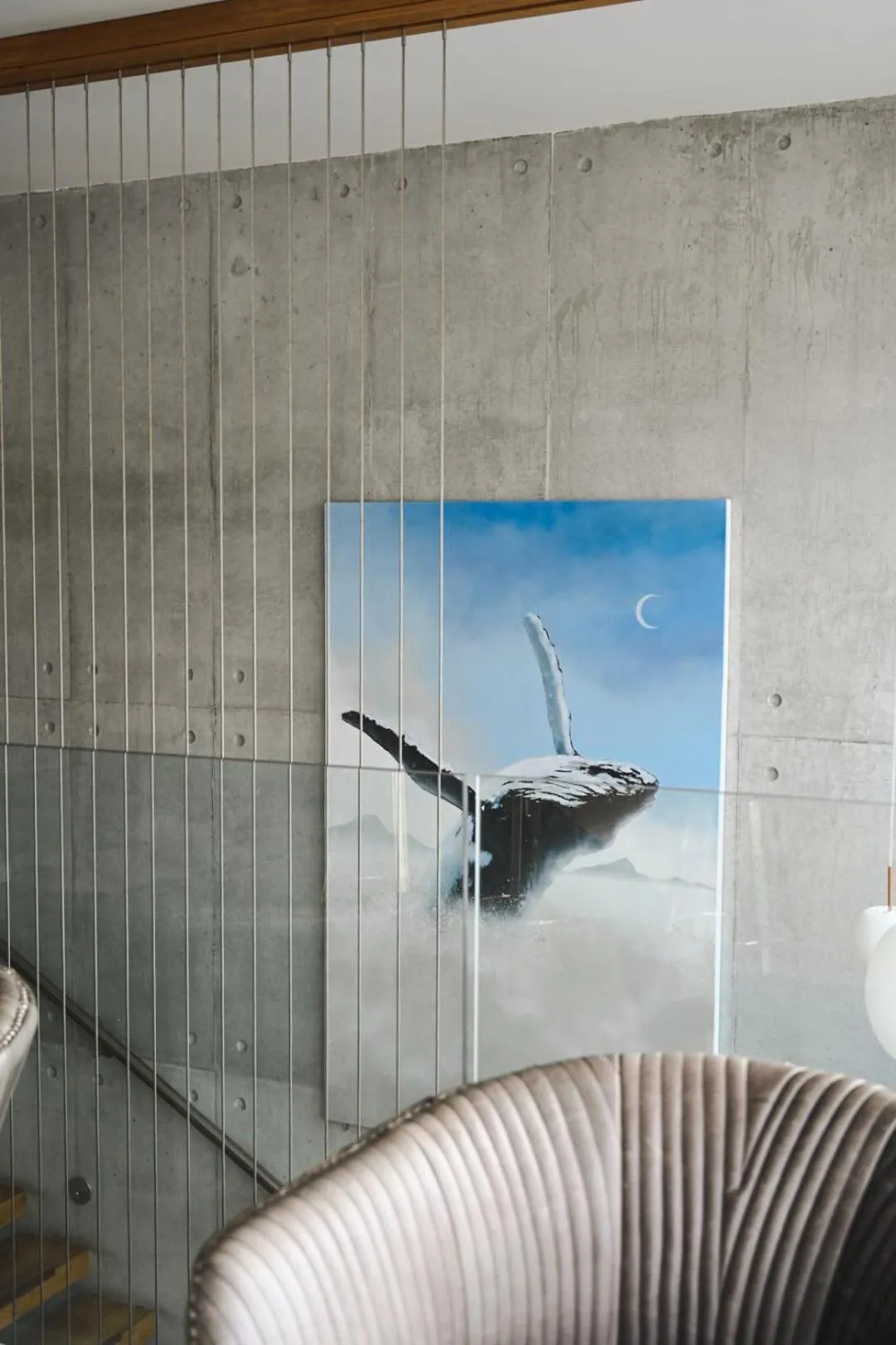 Decorative detail in 7 on Marine