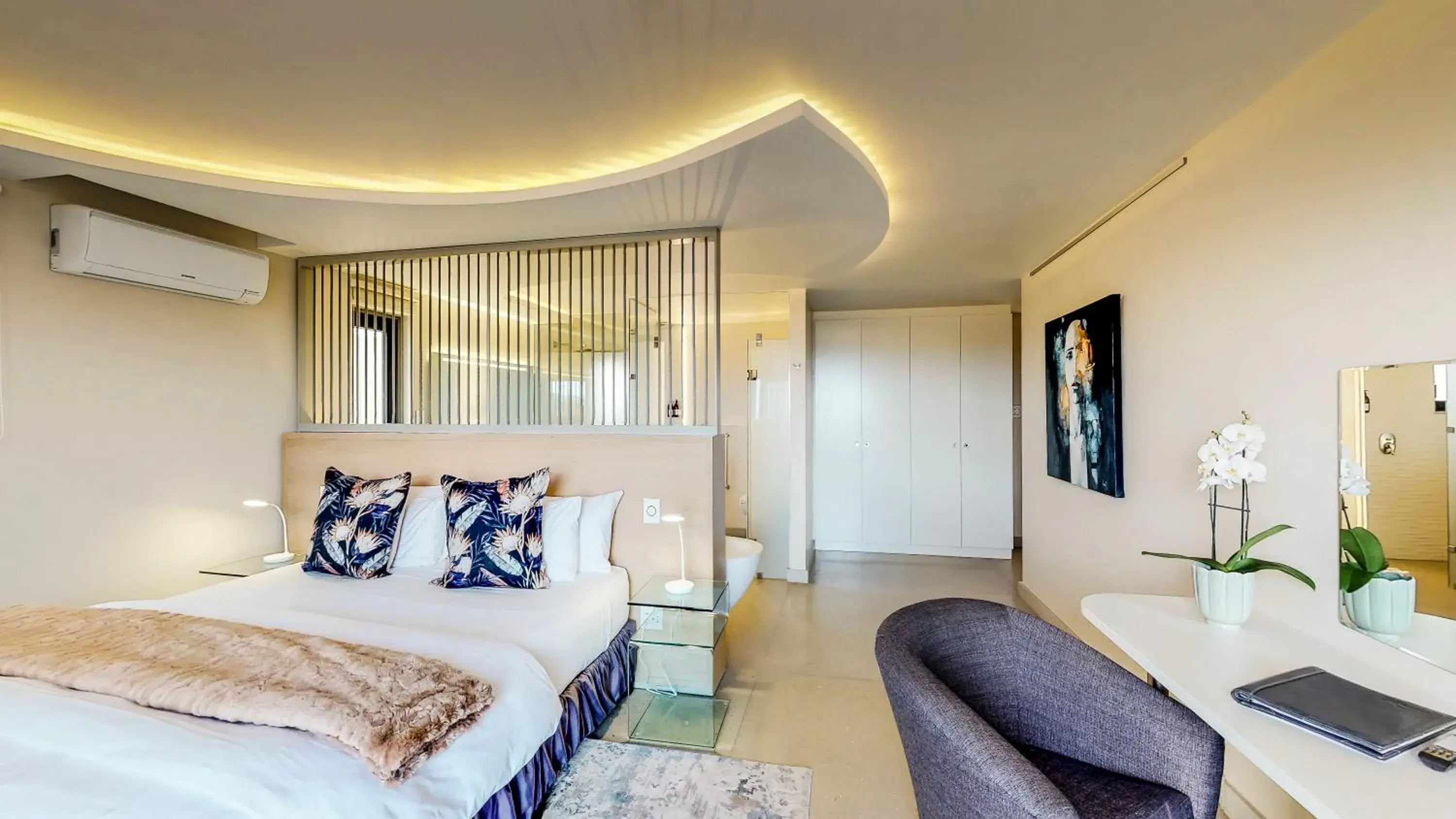 Deluxe Double Room with Sea View - Ground Floor in 7 on Marine Deluxe Double Room with Sea View - Ground Floor in 7 on Marine