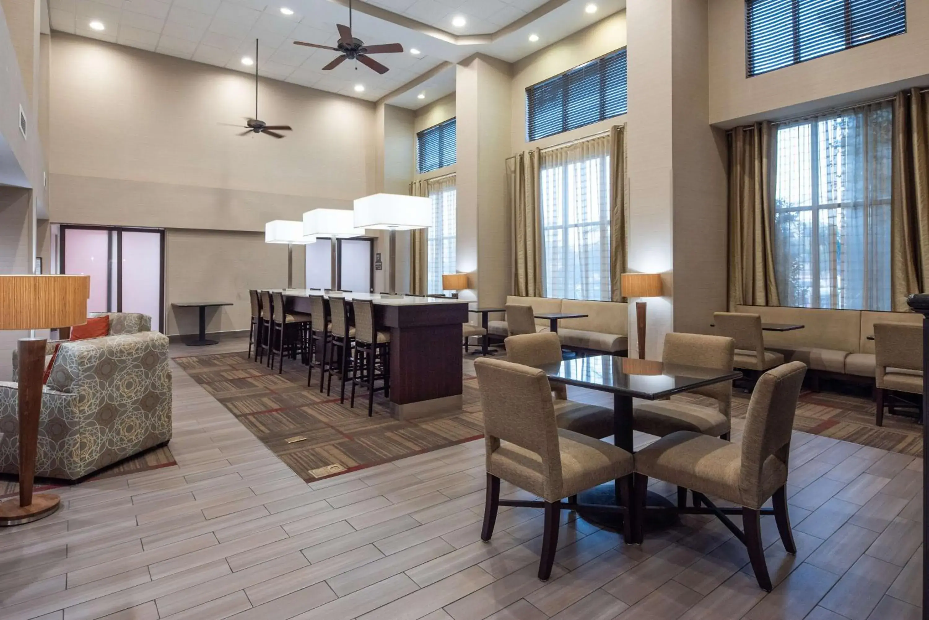Lobby or reception in Hampton Inn & Suites Banning/Beaumont Lobby or reception in Hampton Inn & Suites Banning/Beaumont