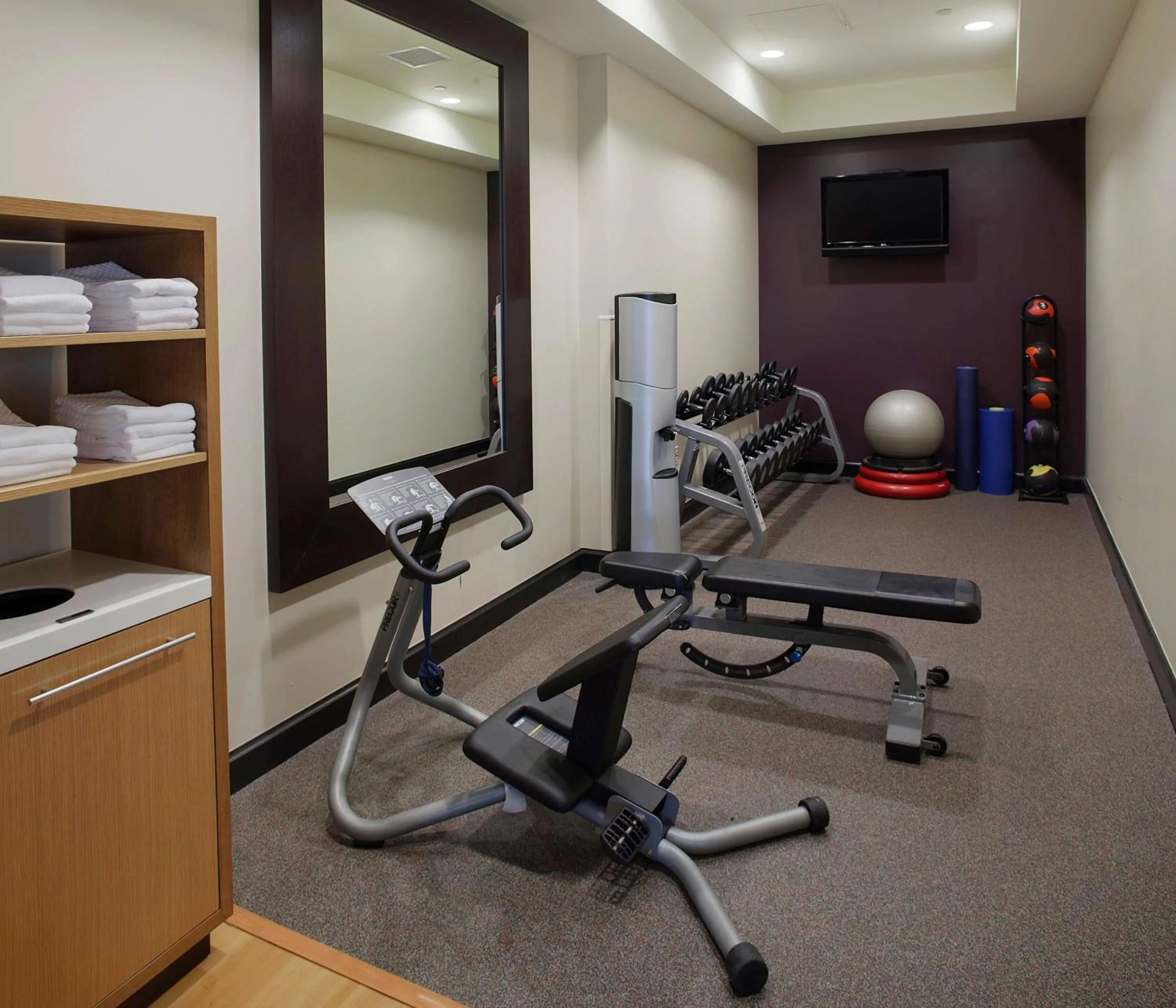 Fitness centre/facilities in DoubleTree Suites by Hilton Bentonville