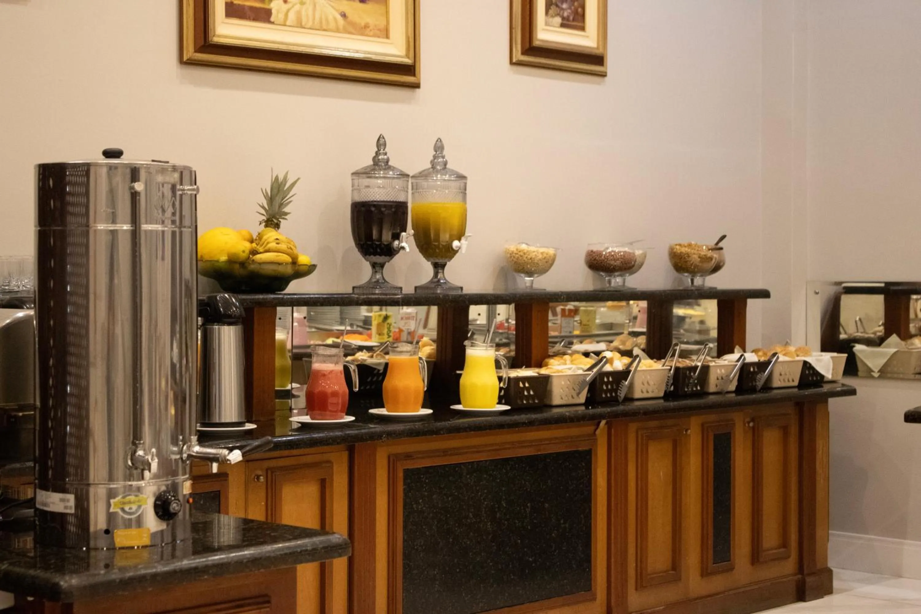 Breakfast in Hotel Flat Petras Residence