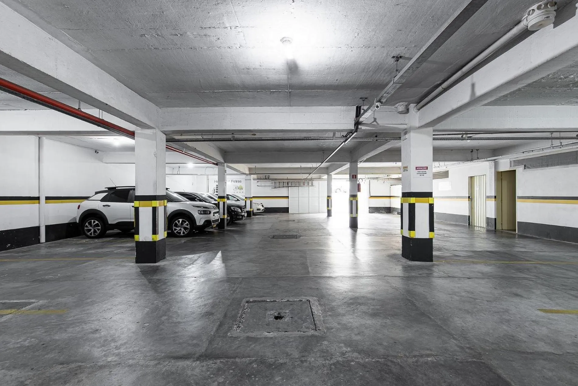 Parking in Hotel Flat Petras Residence