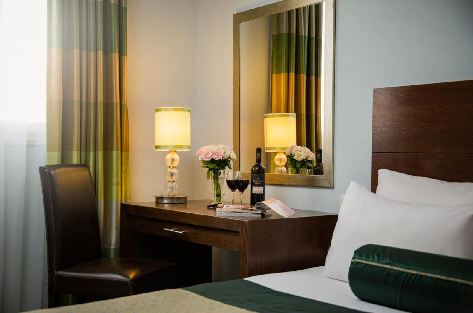 Bedroom, Bed in Prima Royale Hotel