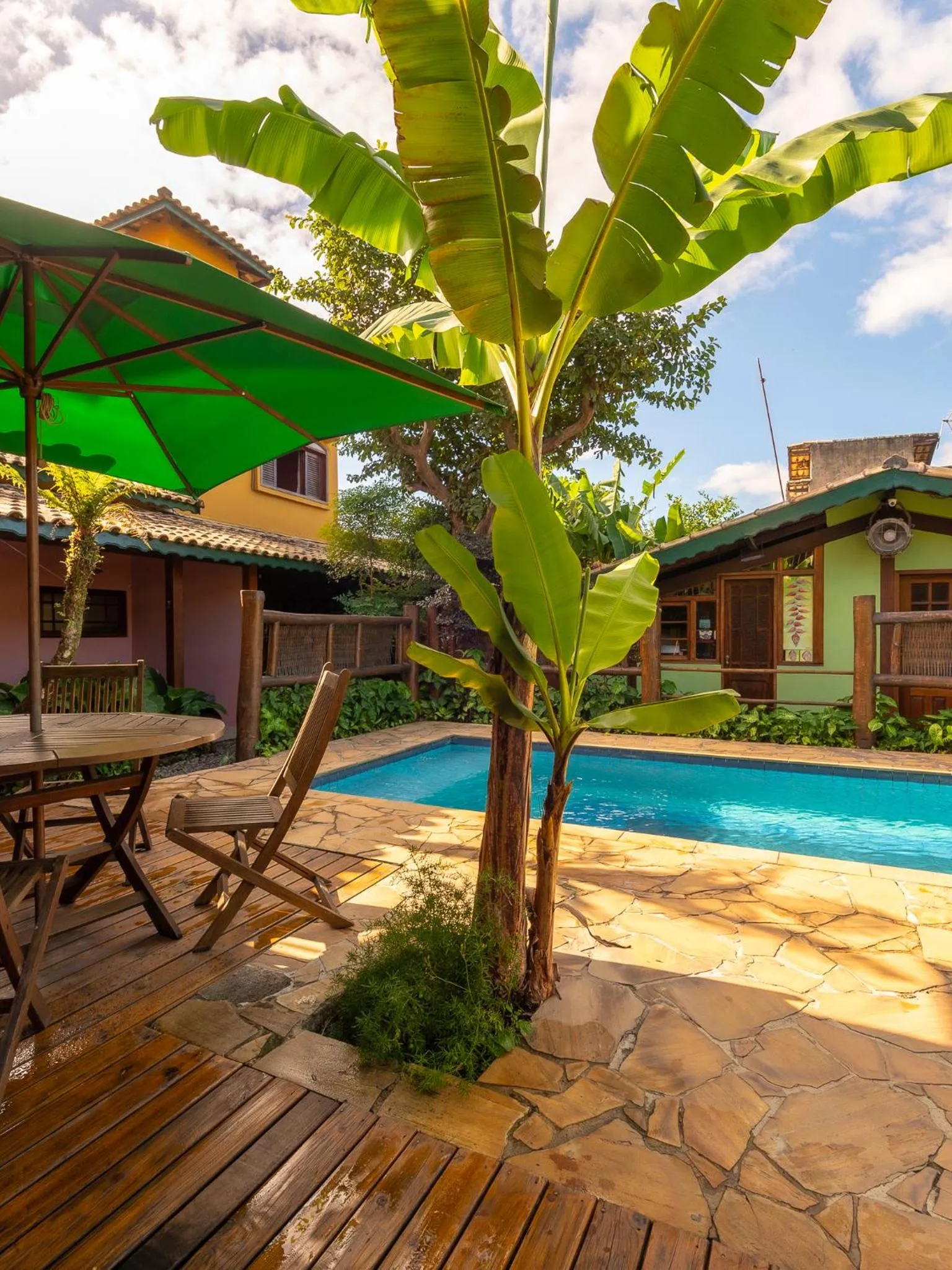 Swimming pool in Pousada Atiaia