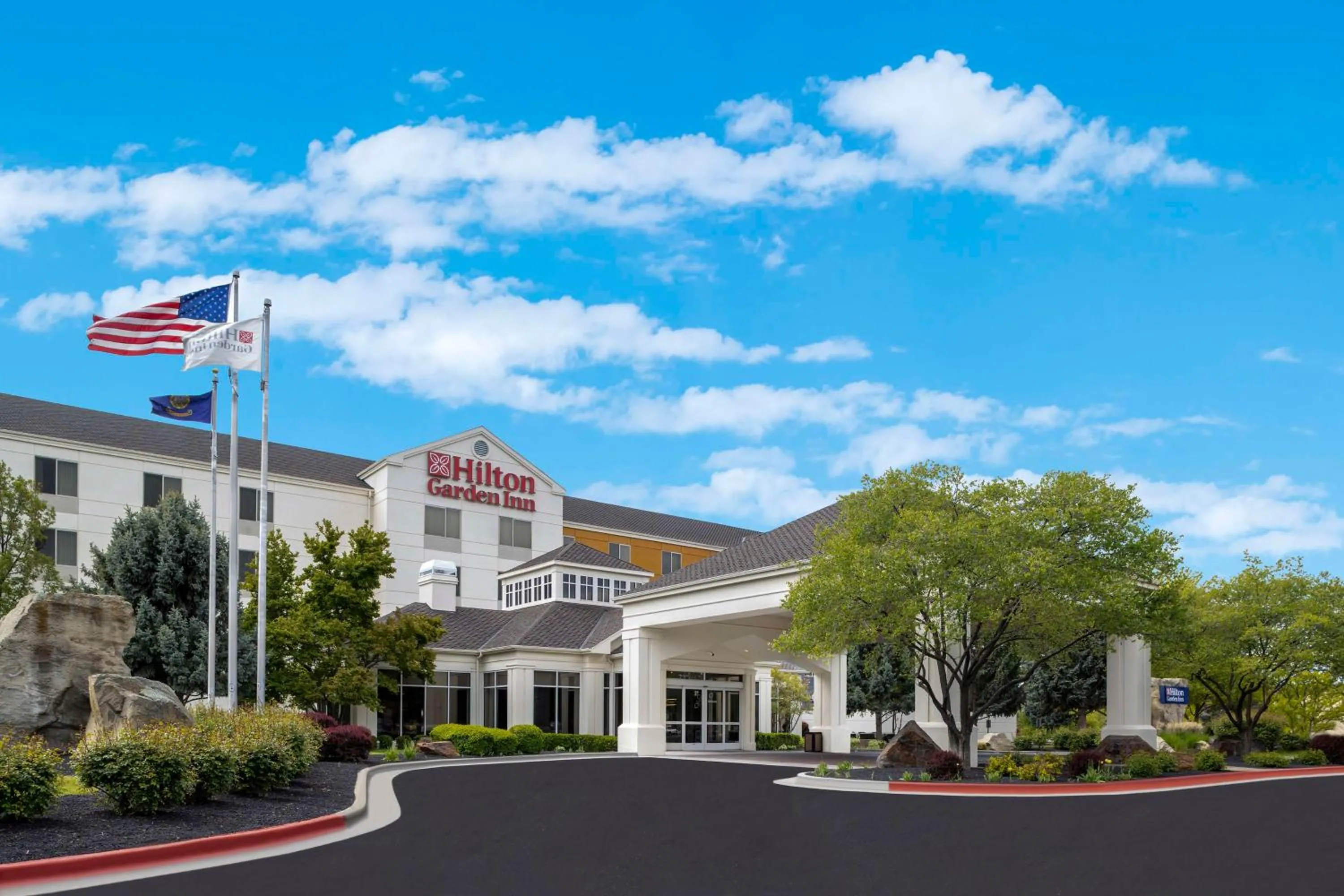Property building in Hilton Garden Inn Boise Spectrum