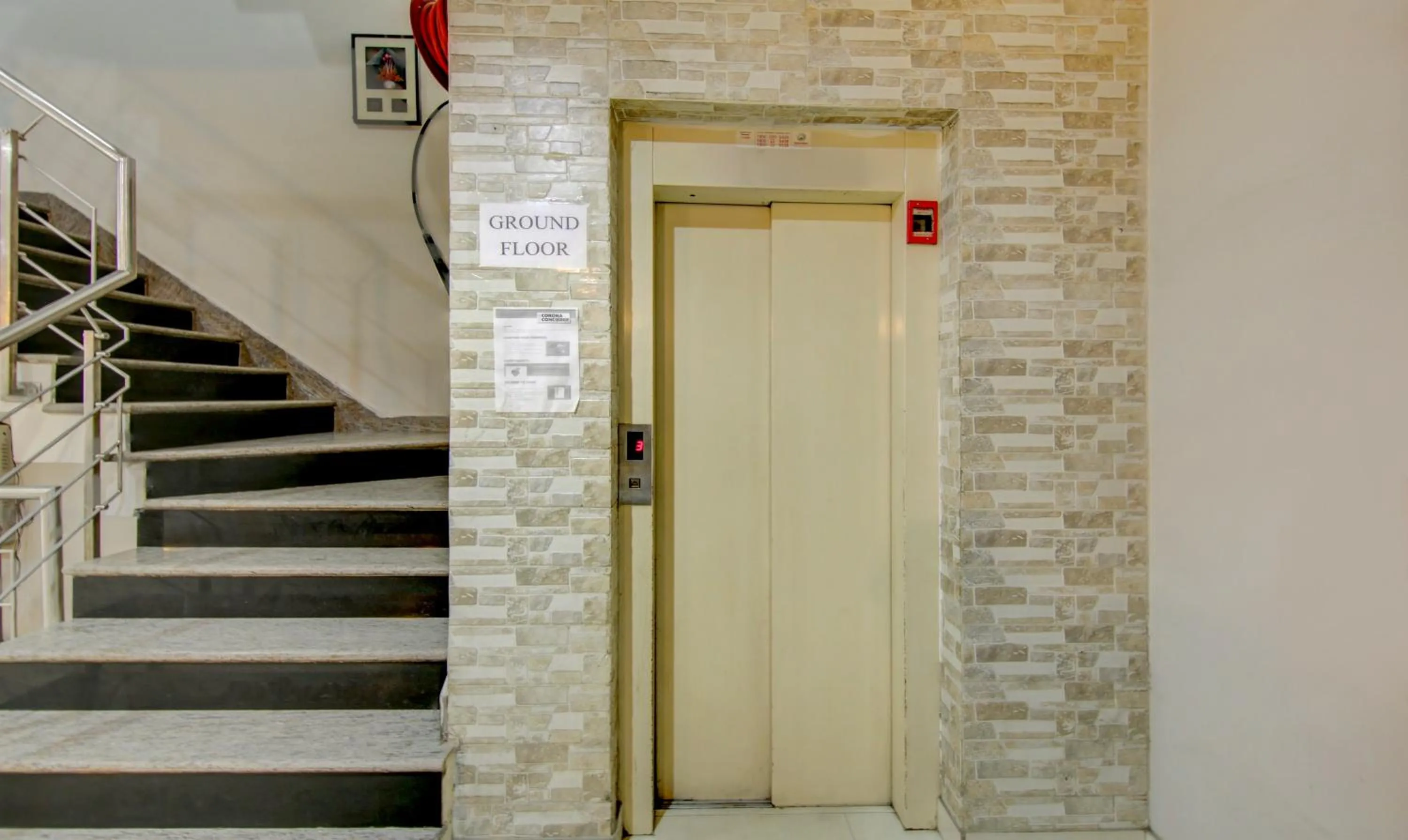 elevator in Treebo Rockwell Plaza