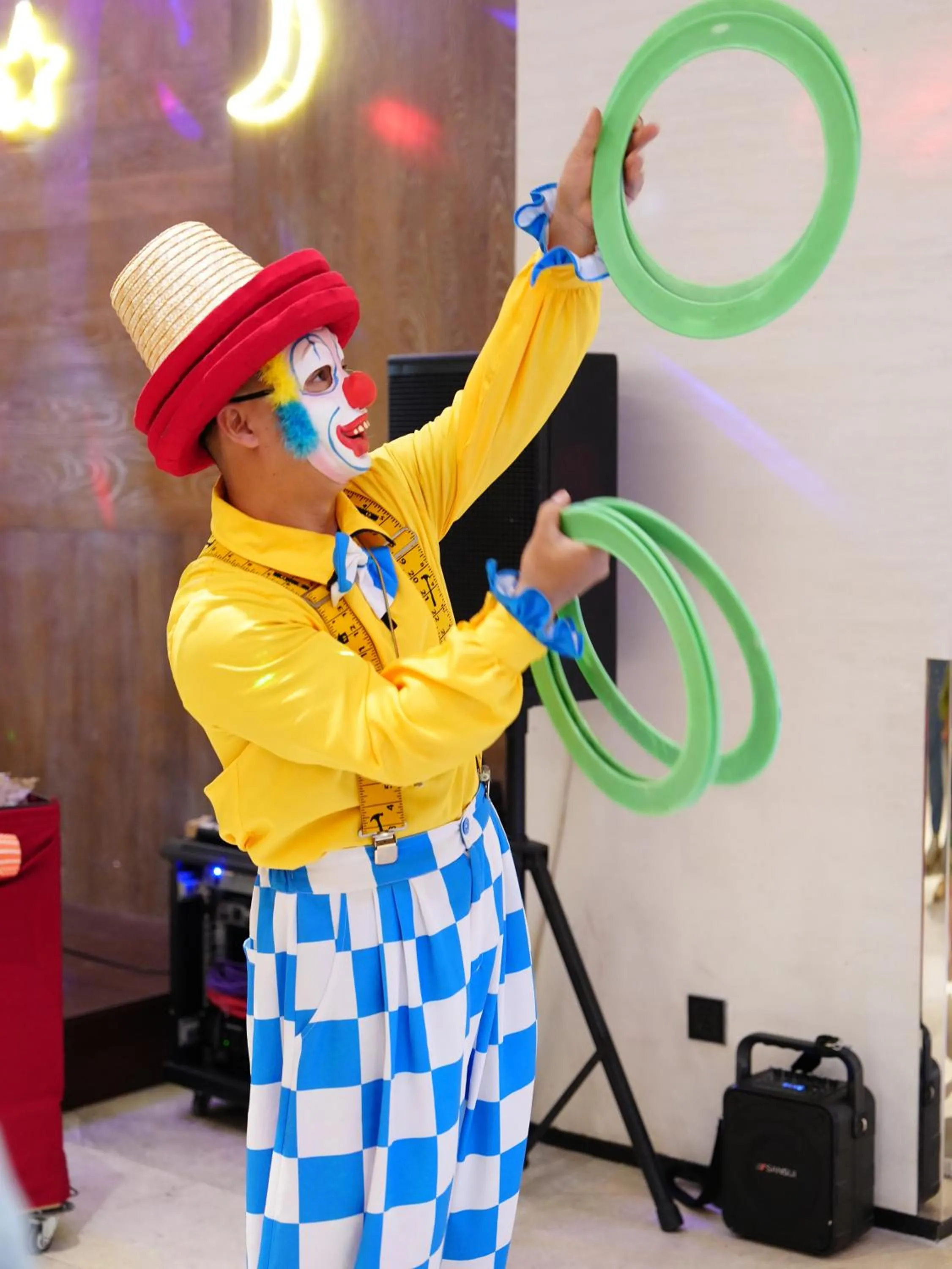 Evening entertainment in Holiday Inn Resort Sanya Bay by IHG