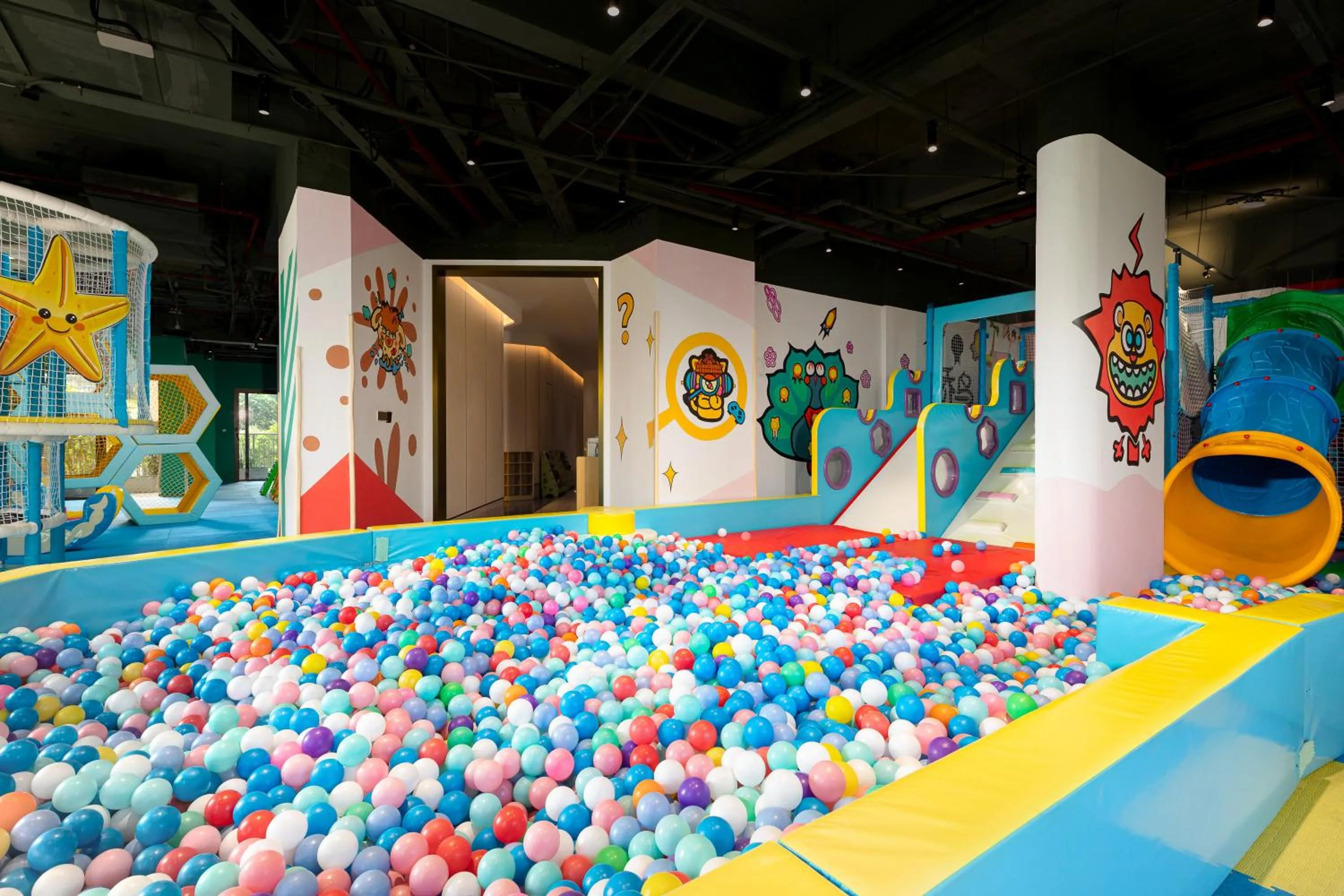 Children play ground in Holiday Inn Resort Sanya Bay by IHG