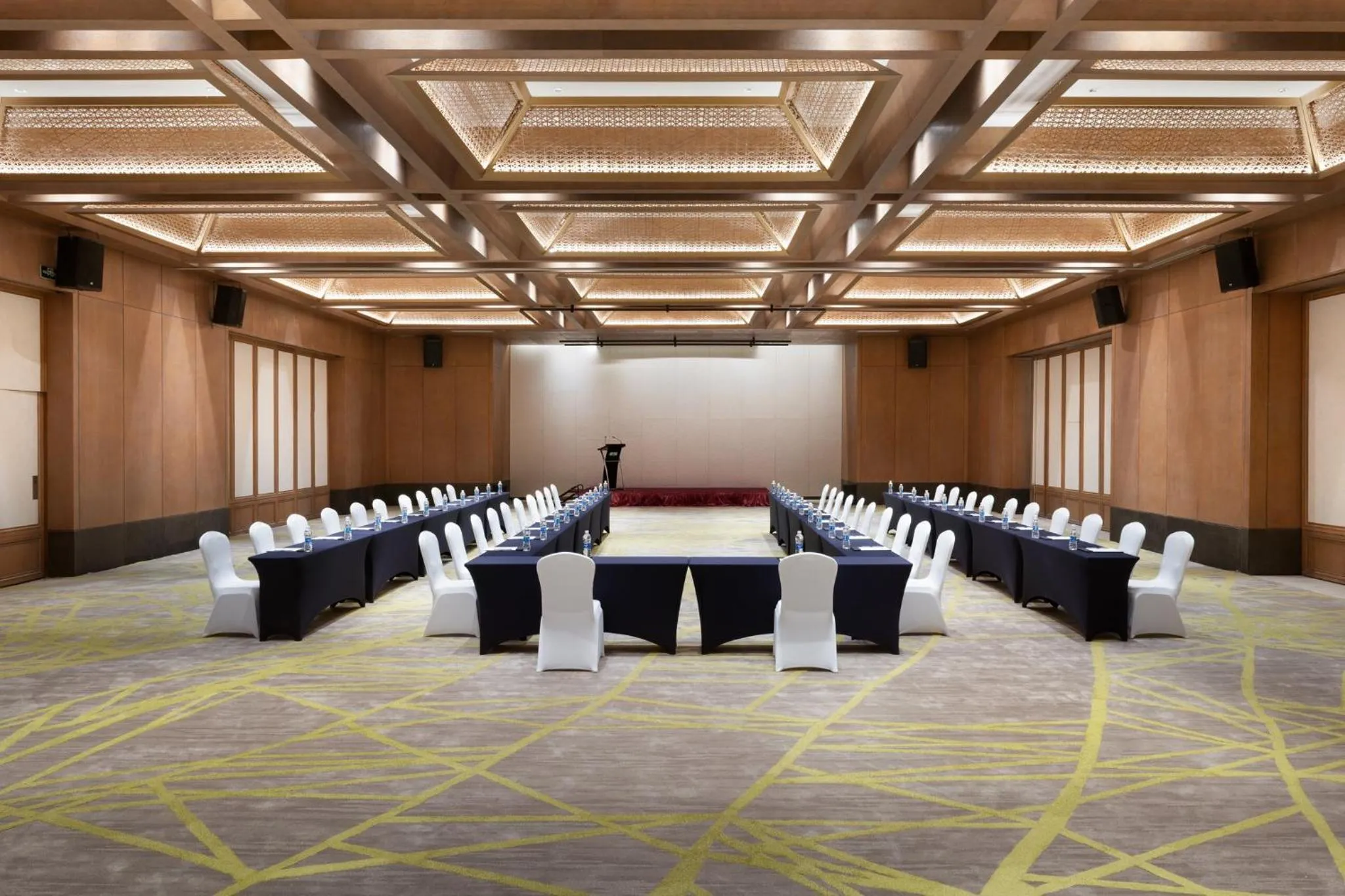 Meeting/conference room in Holiday Inn Resort Sanya Bay by IHG