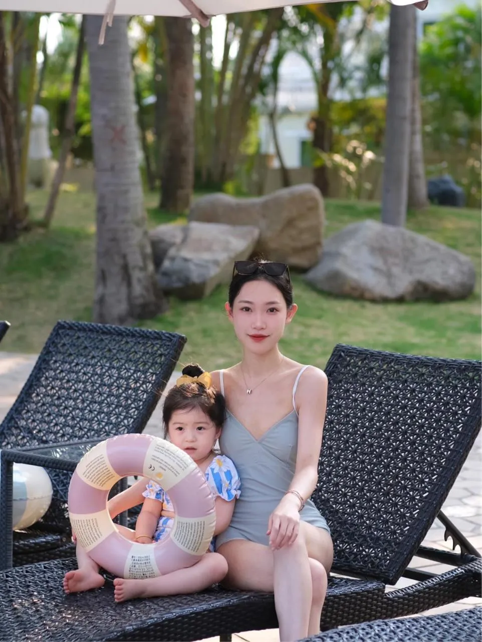 sunbed in Holiday Inn Resort Sanya Bay by IHG