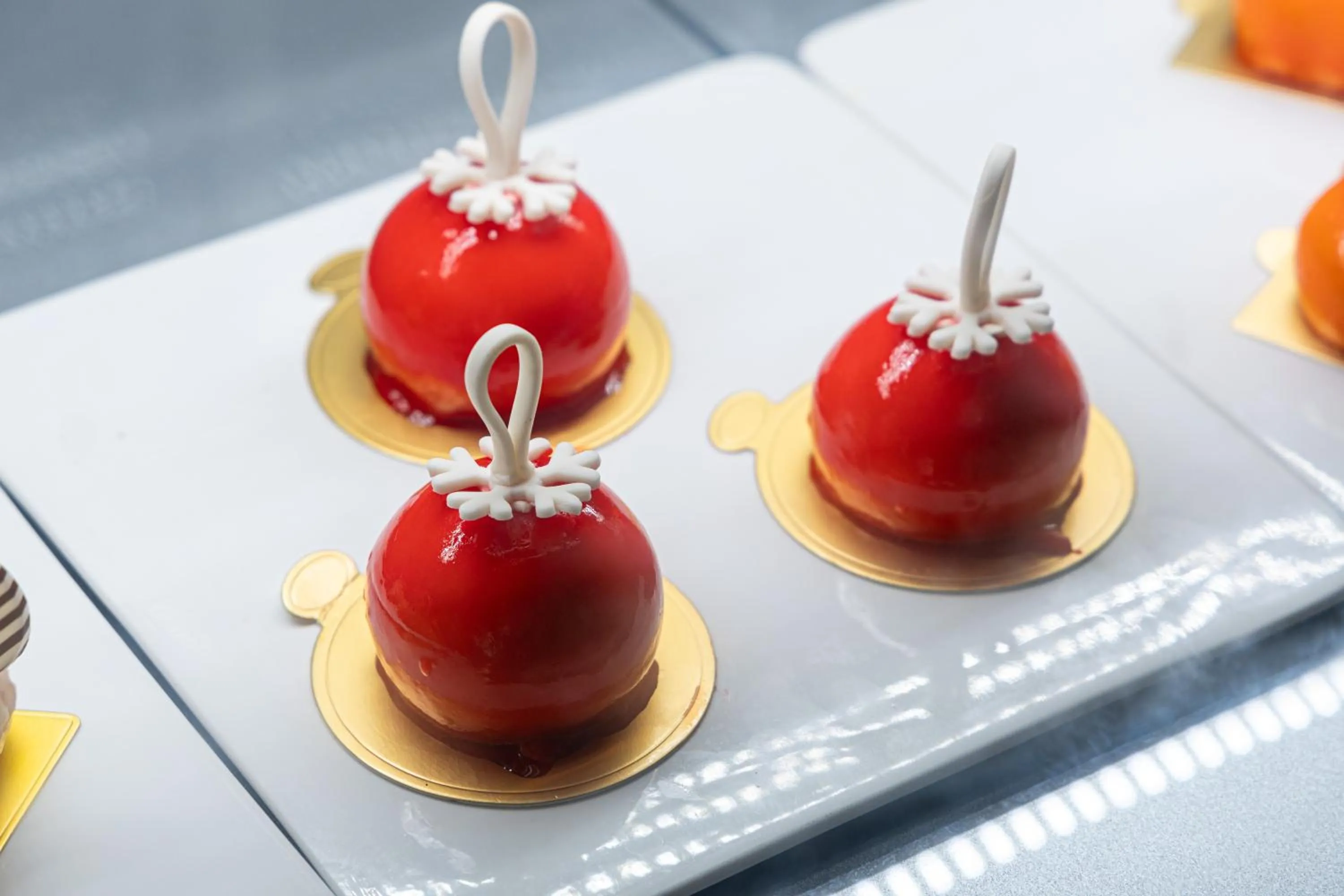 Food and drinks in Holiday Inn Resort Sanya Bay by IHG