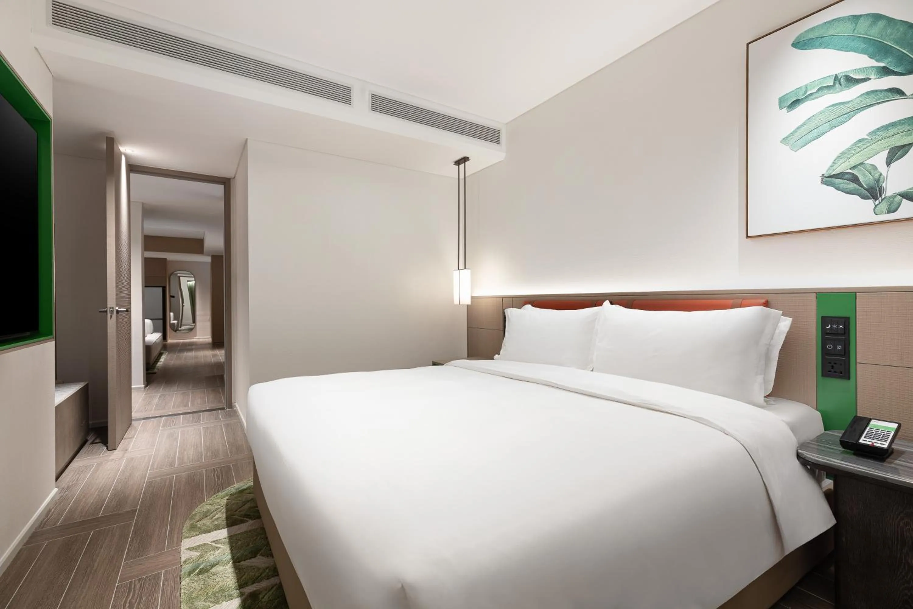 On site, Bed in Holiday Inn Resort Sanya Bay by IHG