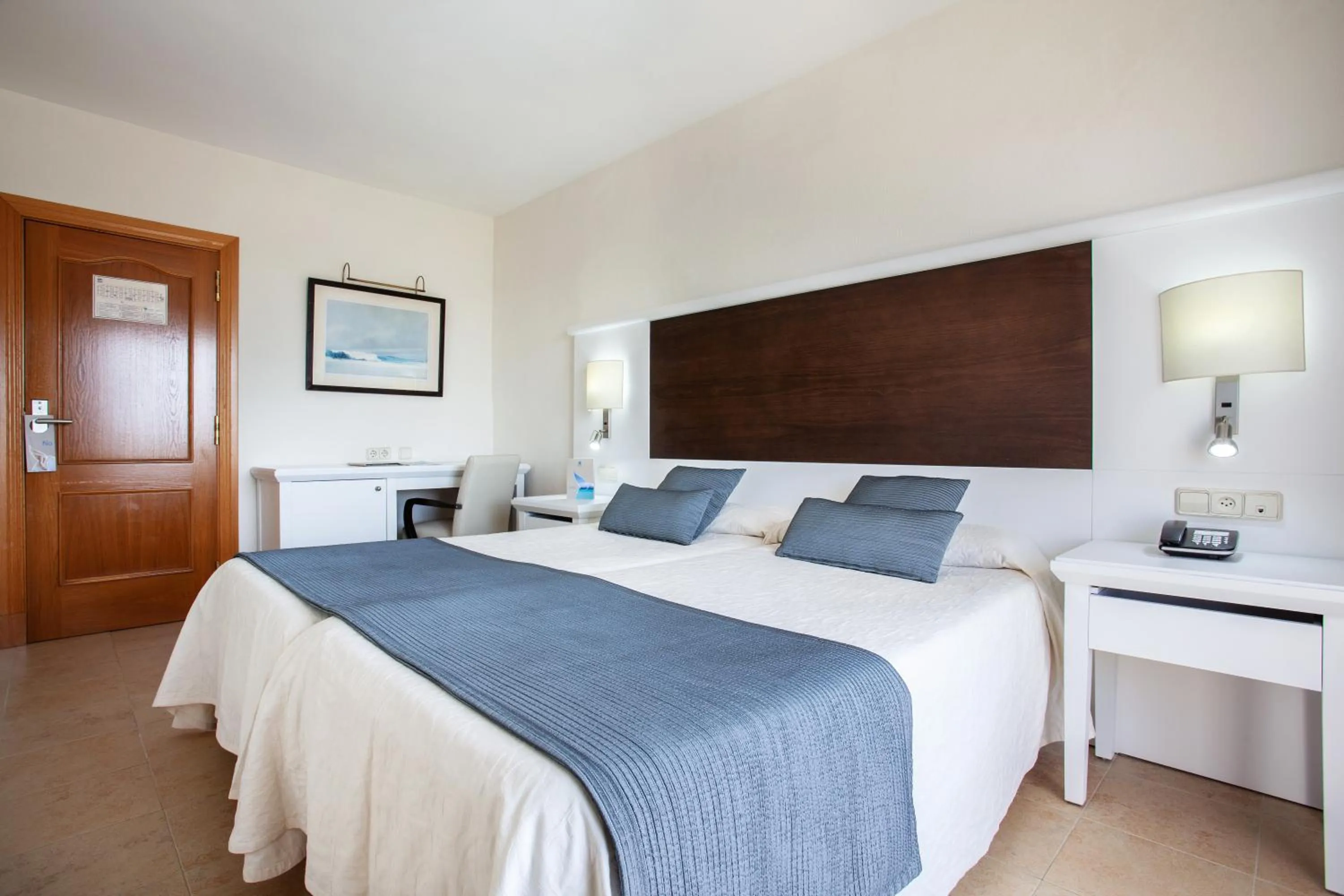 Bedroom, Bed in Grupotel Amapola