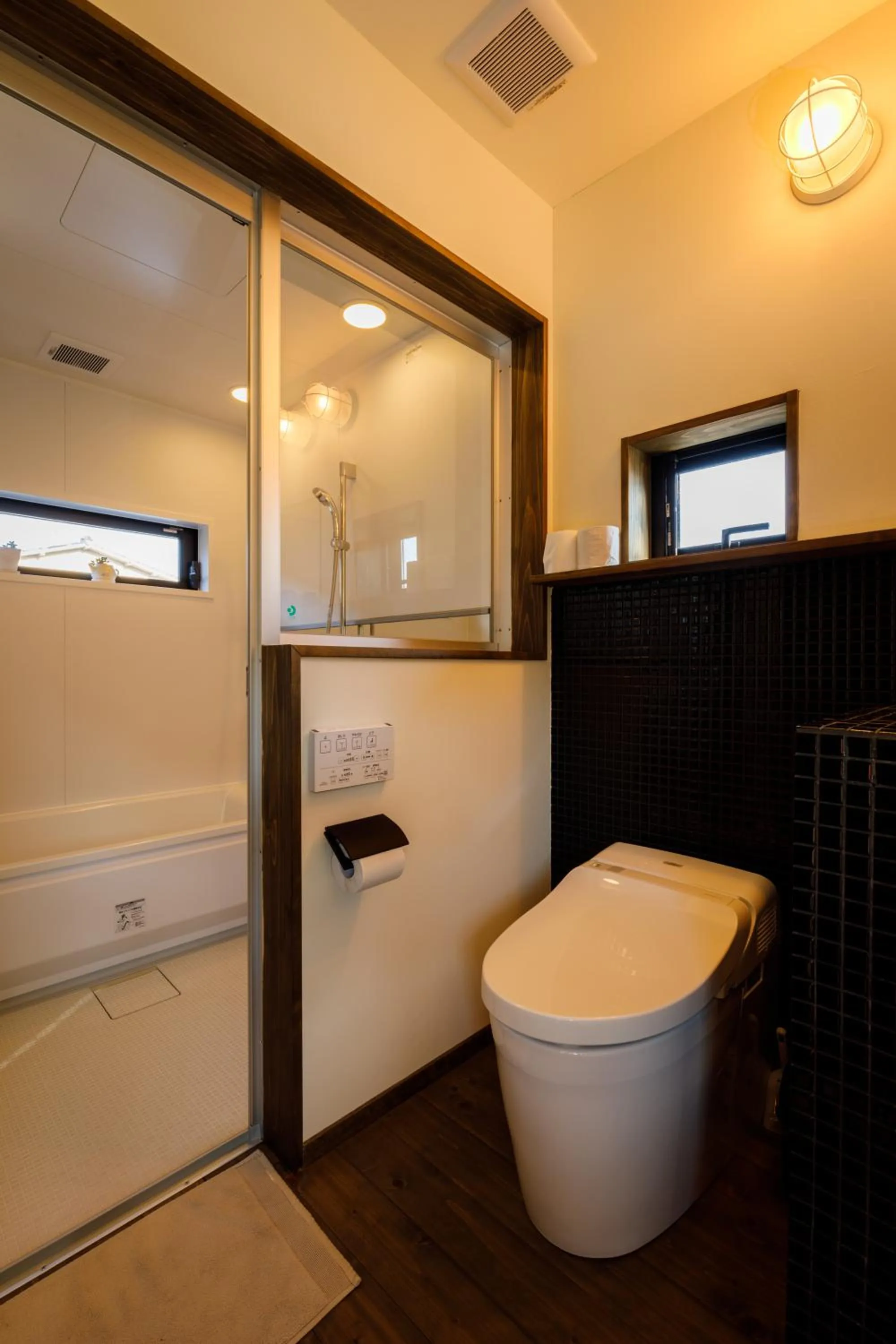 Toilet in Teramachiya Wind Bell Temple Guest House