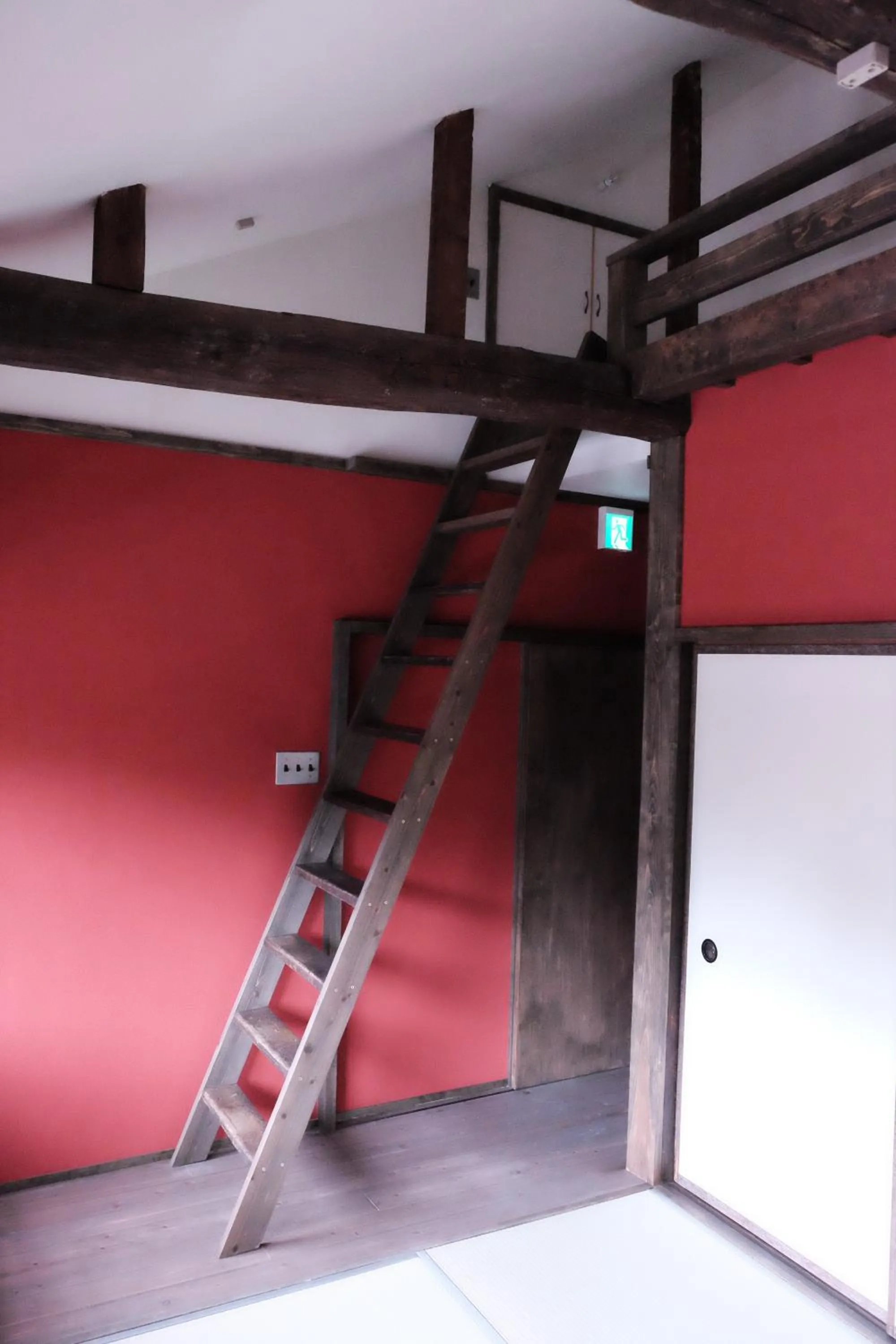 Photo of the whole room in Teramachiya Wind Bell Temple Guest House