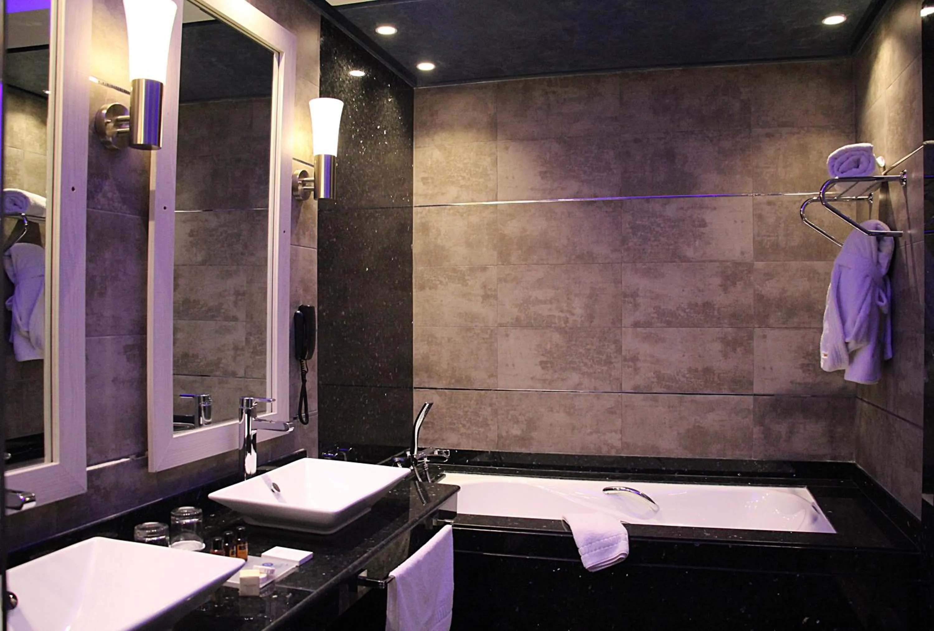 Bathroom in Zaki Hotel