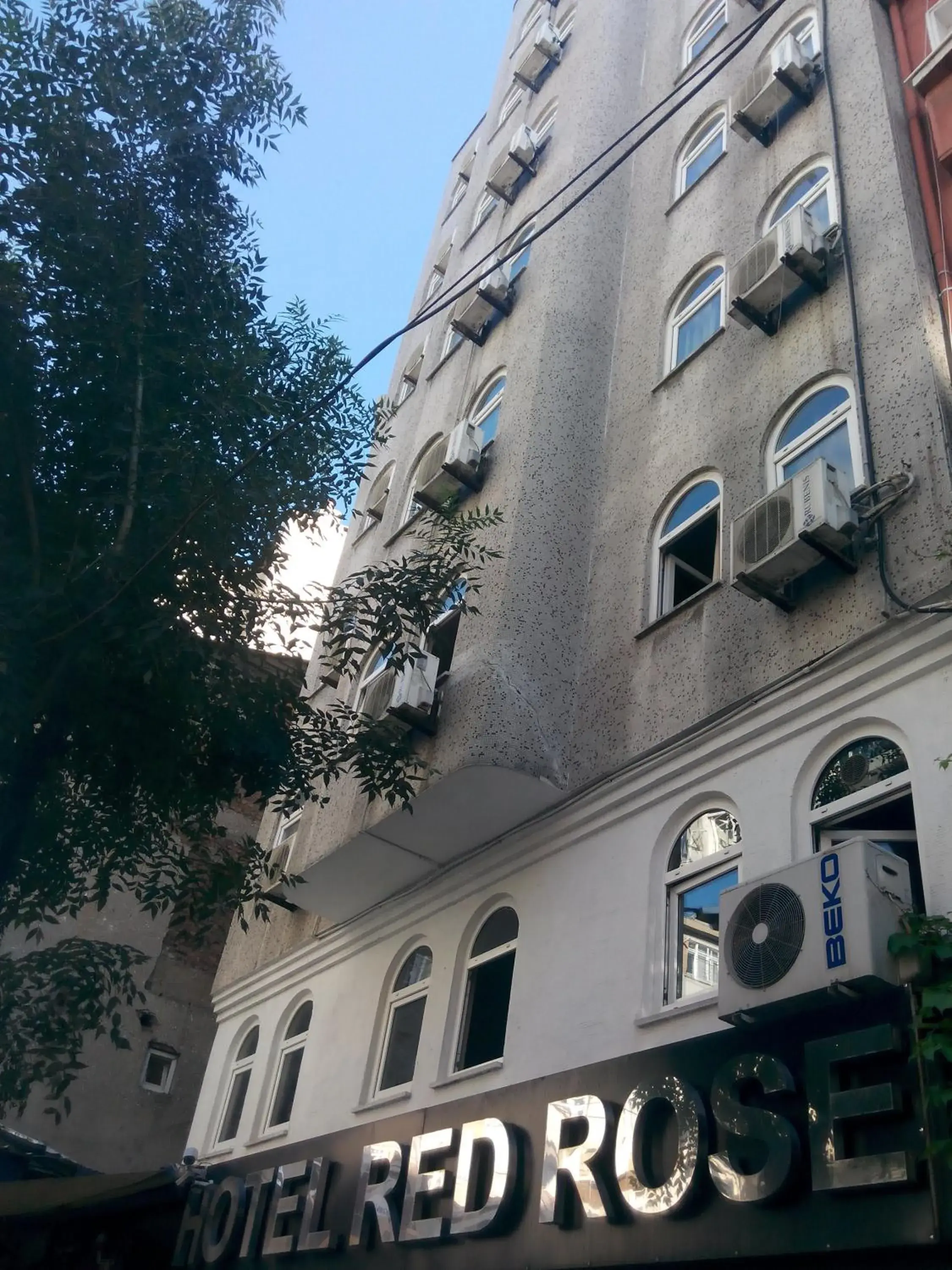 Facade/entrance in Hotel Red Rose Facade/entrance in Hotel Red Rose