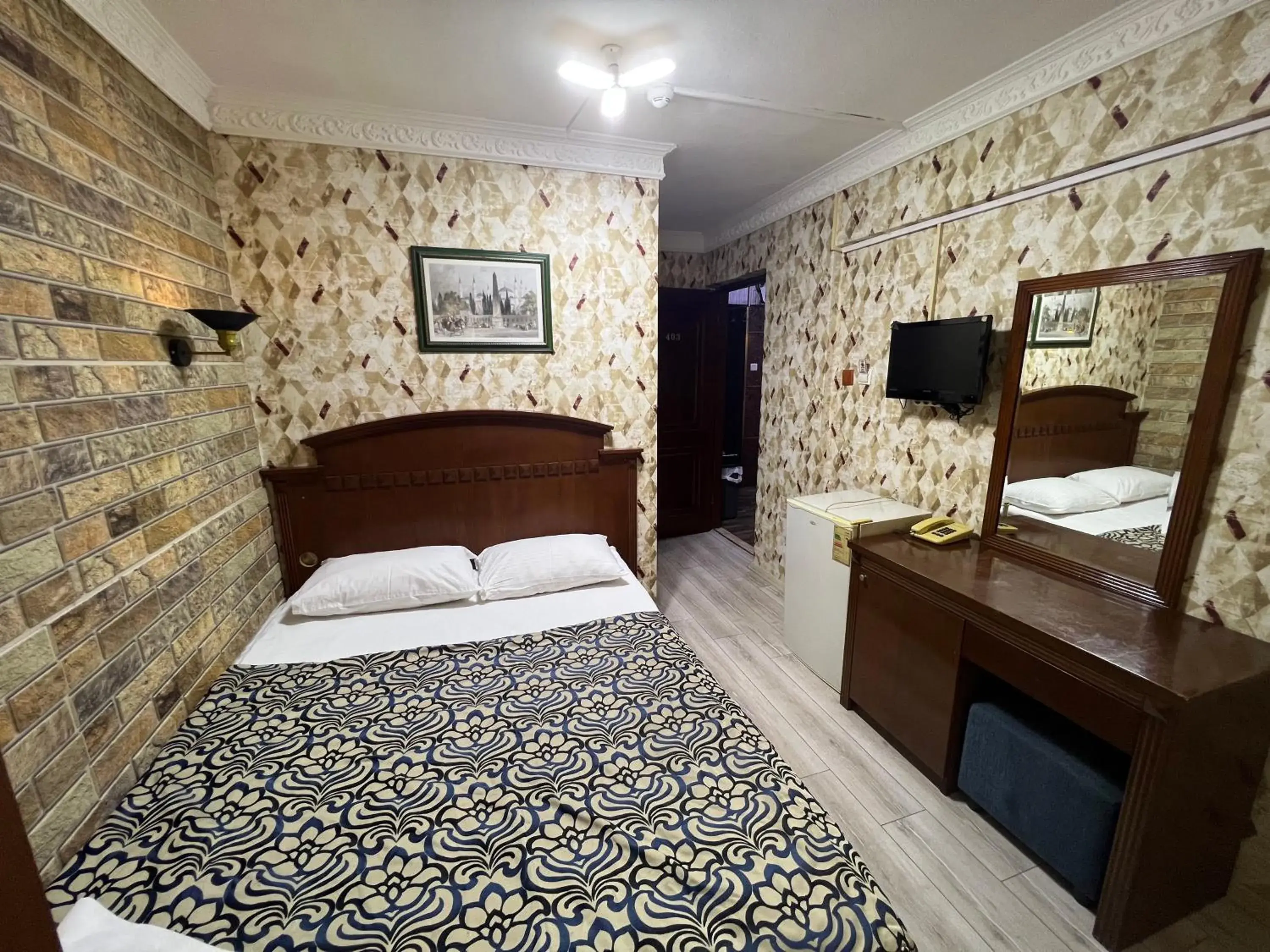 Bed in Hotel Red Rose Bed in Hotel Red Rose