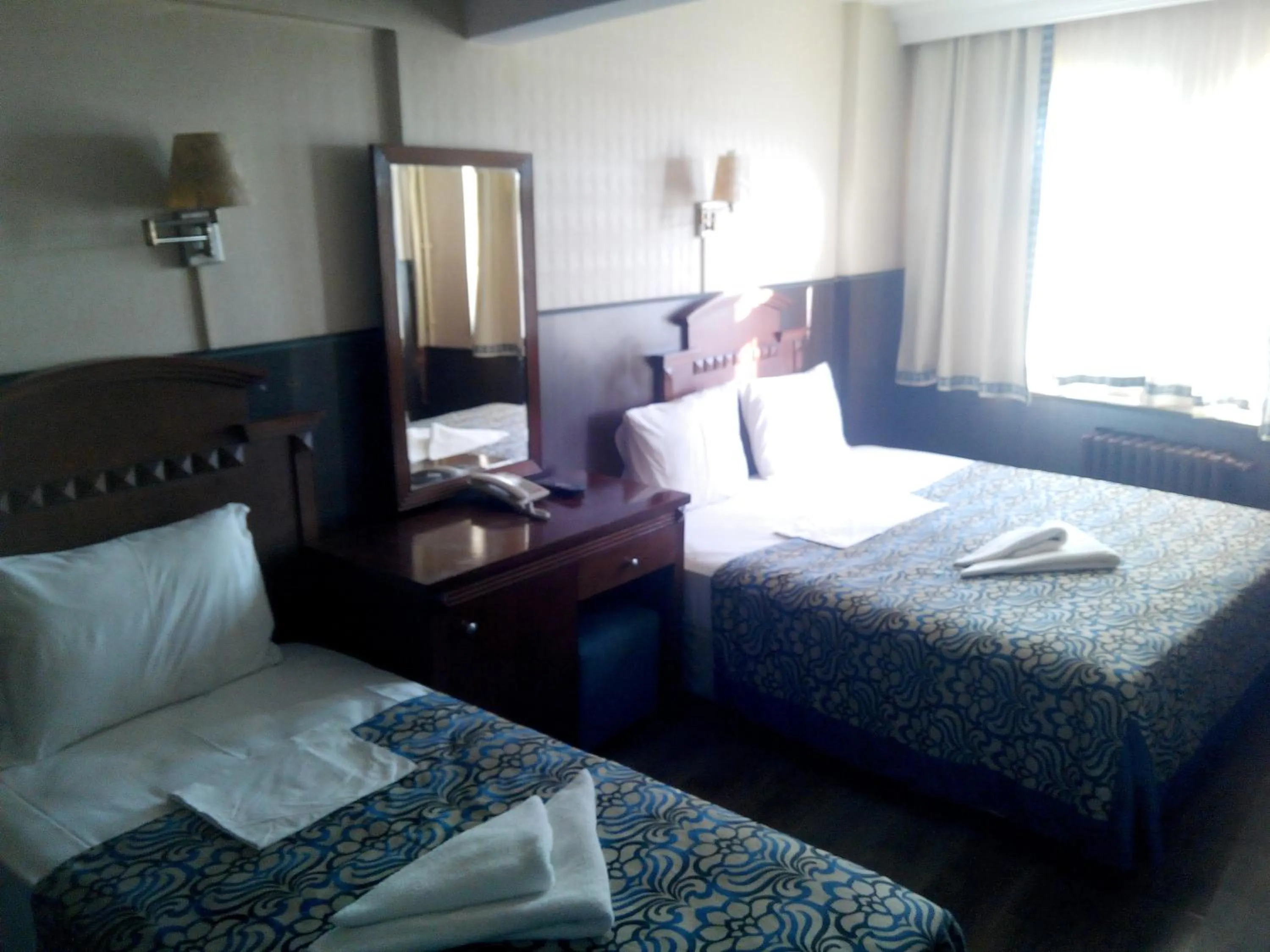 Photo of the whole room, Bed in Hotel Red Rose