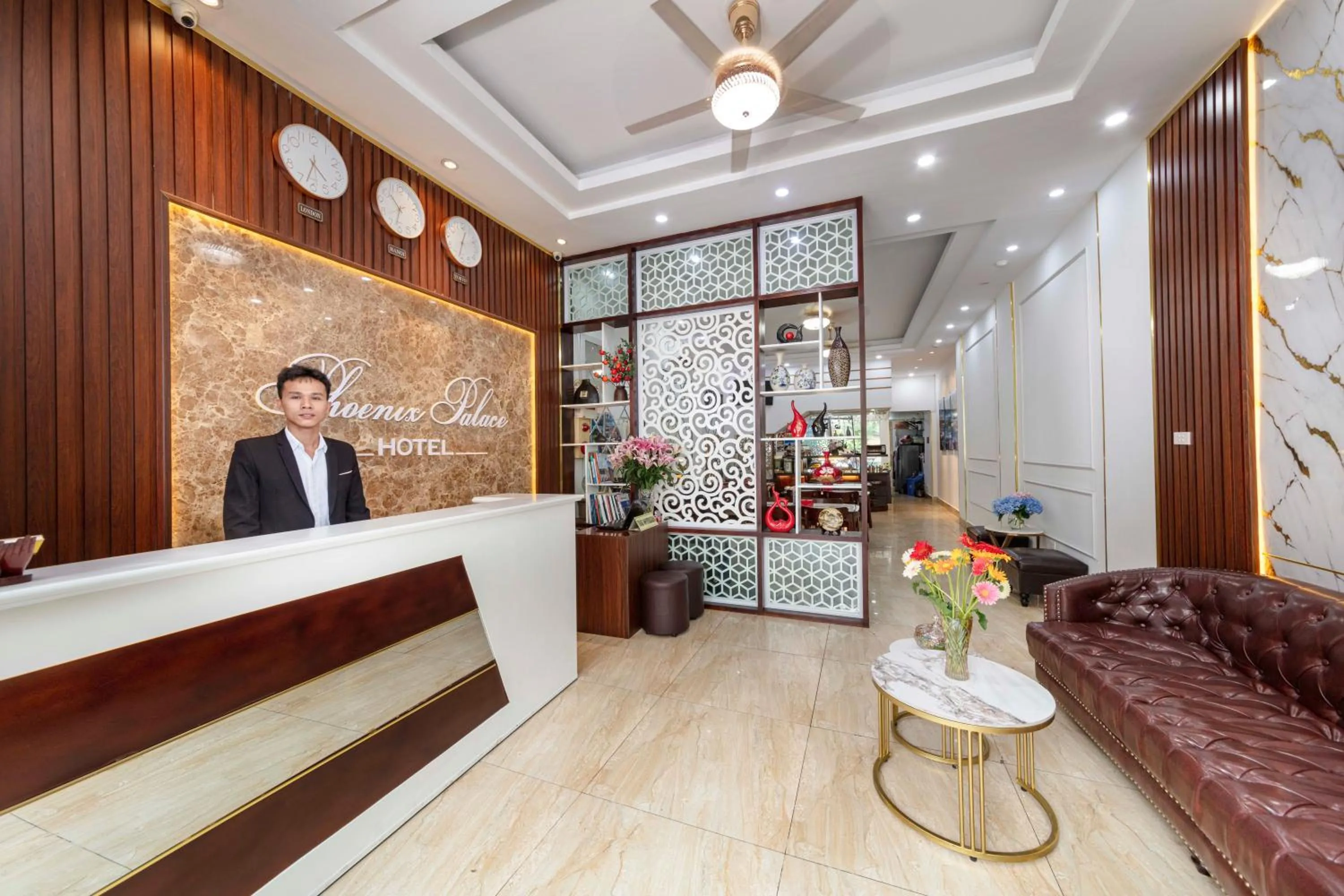Living room in Phoenix Palace Hotel Hanoi
