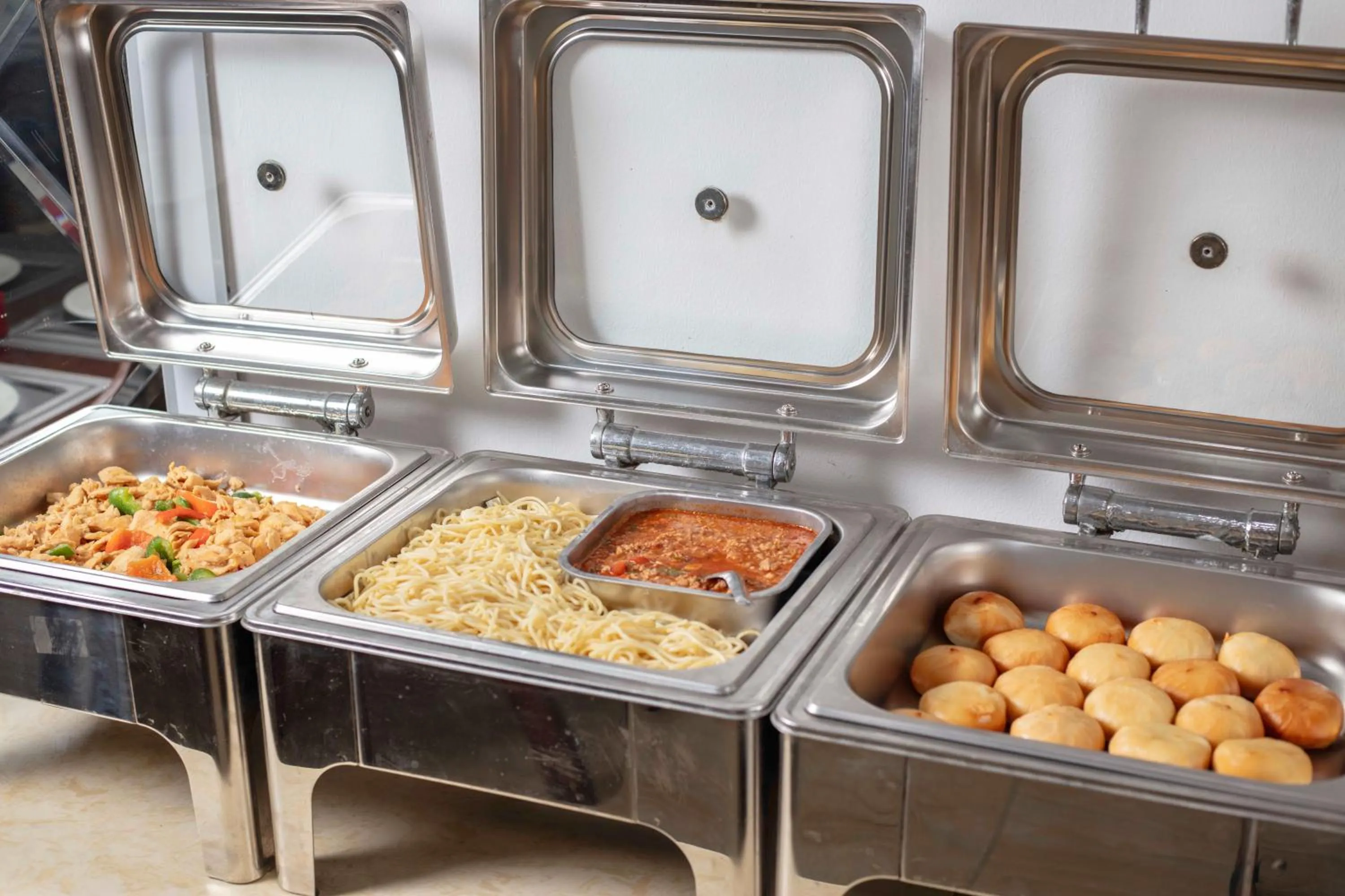 Food and drinks in Phoenix Palace Hotel Hanoi