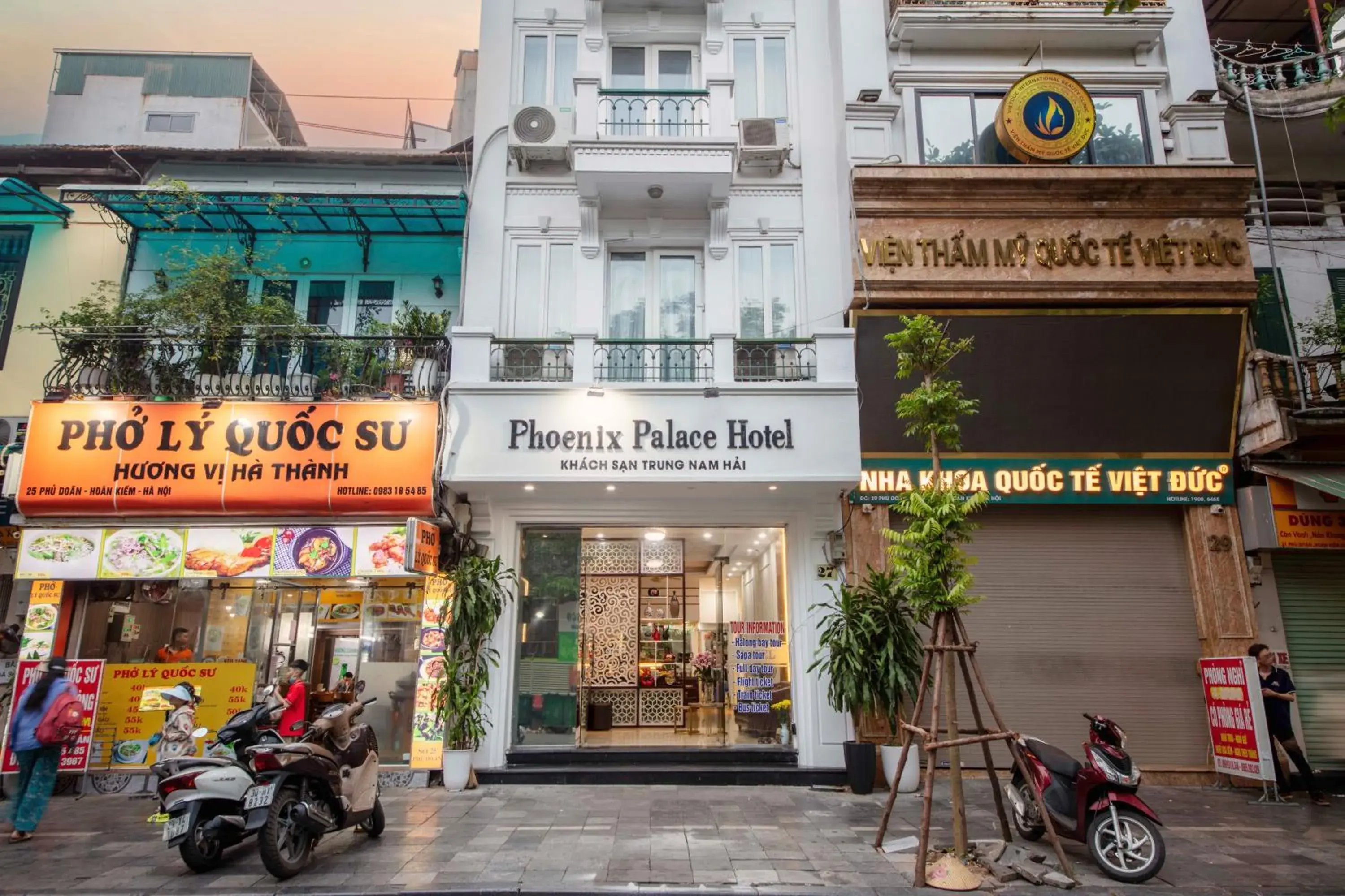 Property building in Phoenix Palace Hotel Hanoi Property building in Phoenix Palace Hotel Hanoi
