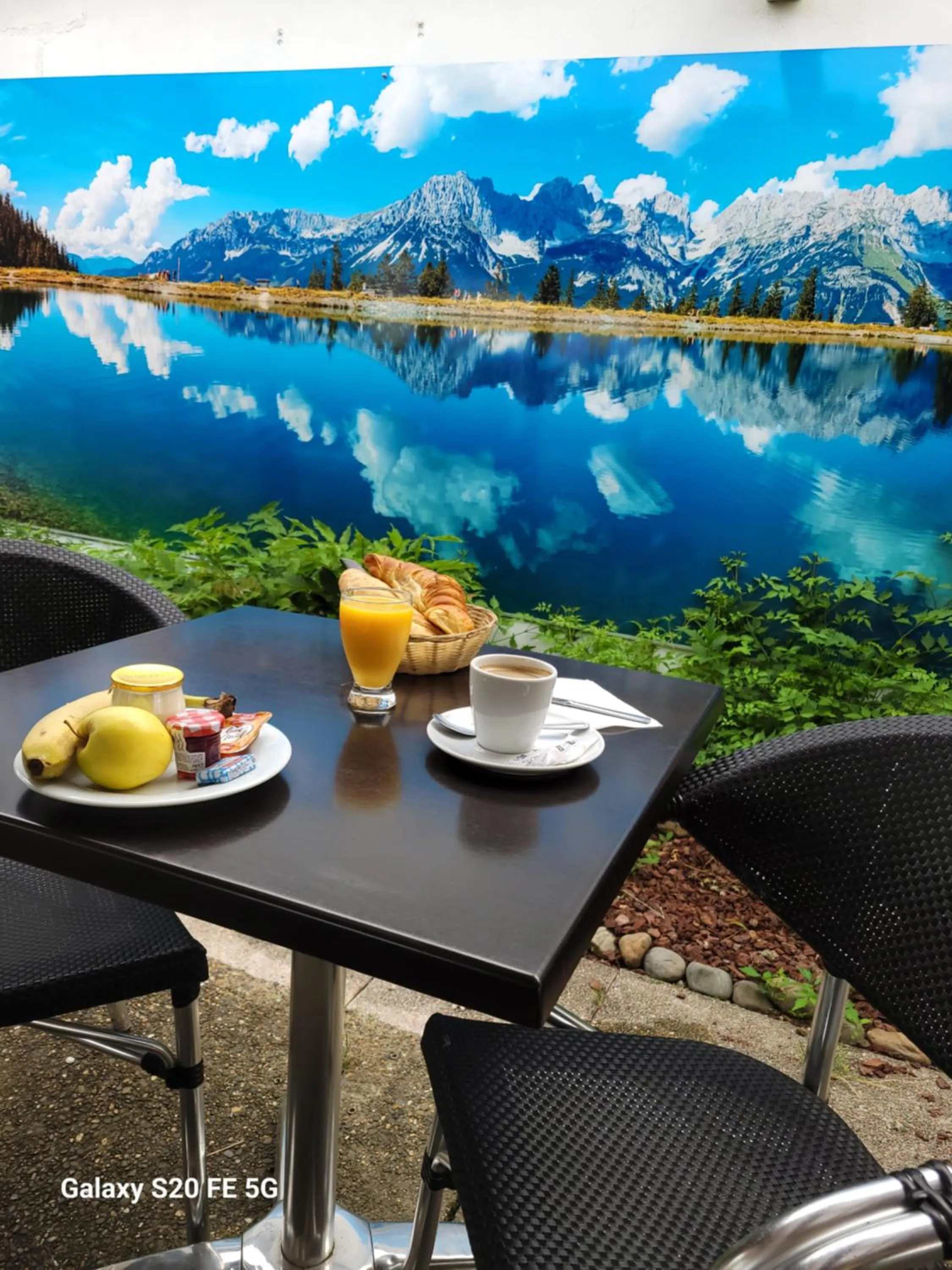 Lunch in Logis Hôtel La crémaillère