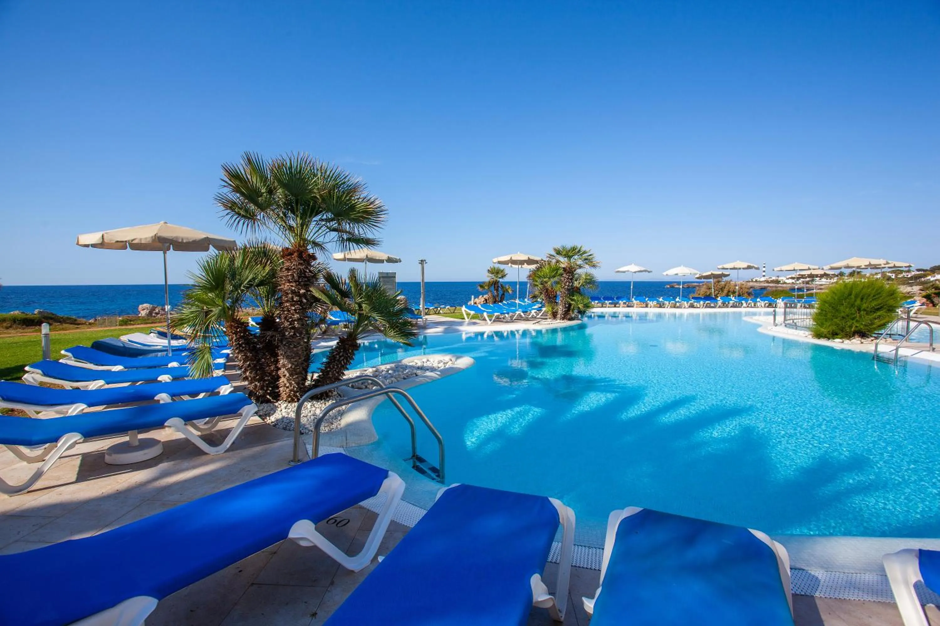 Swimming pool in Grupotel Tamariscos
