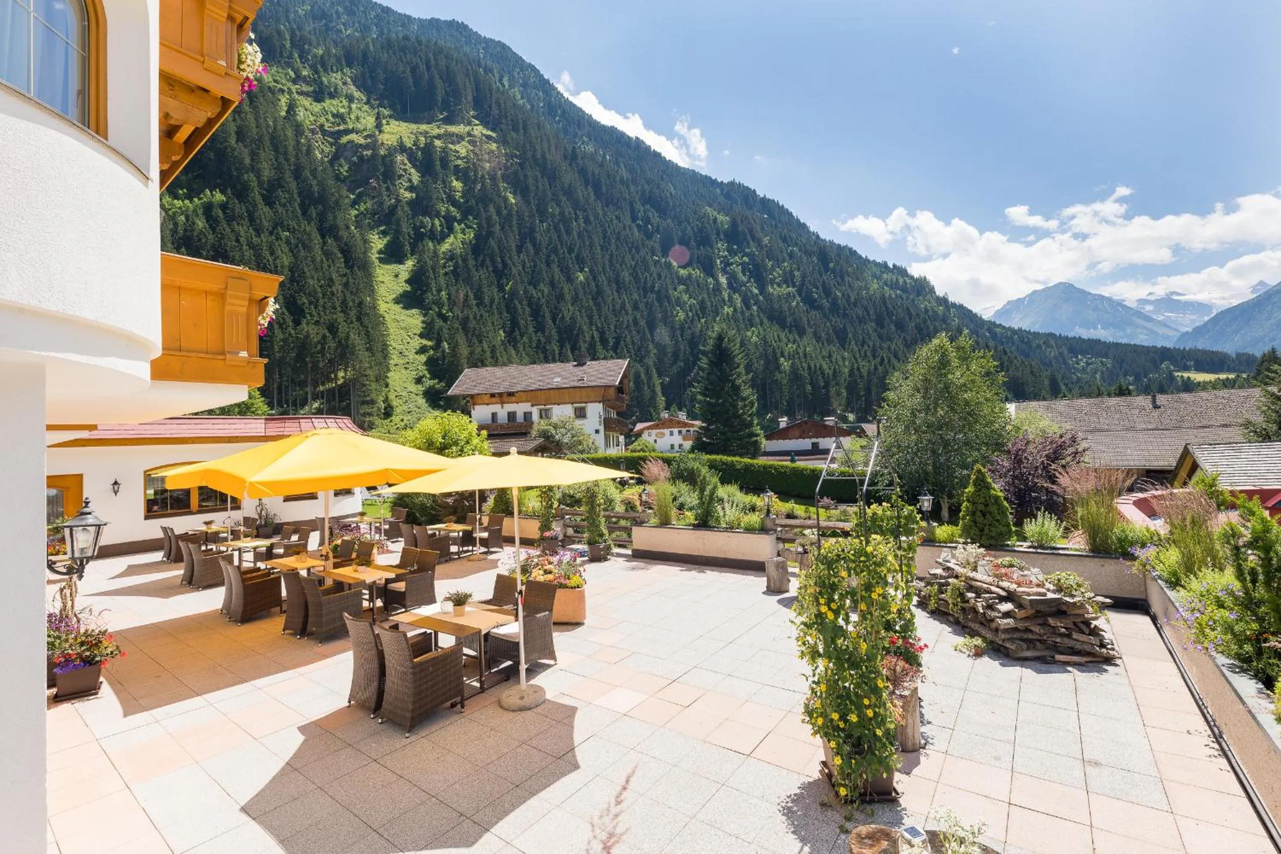 Balcony/Terrace in Aktiv & Vitalhotel Bergcristall