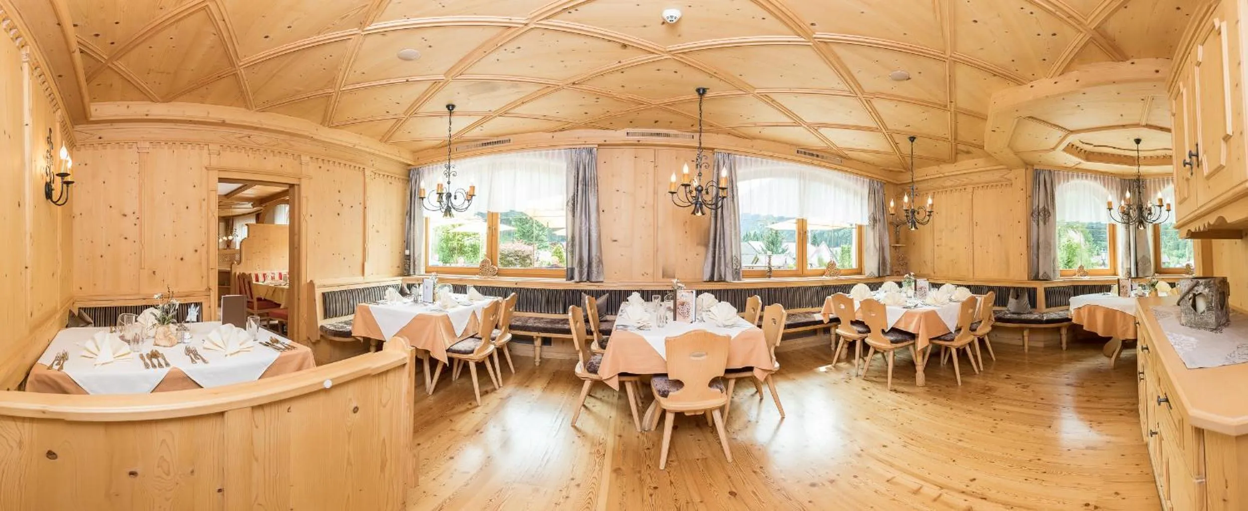 Restaurant/places to eat in Aktiv & Vitalhotel Bergcristall