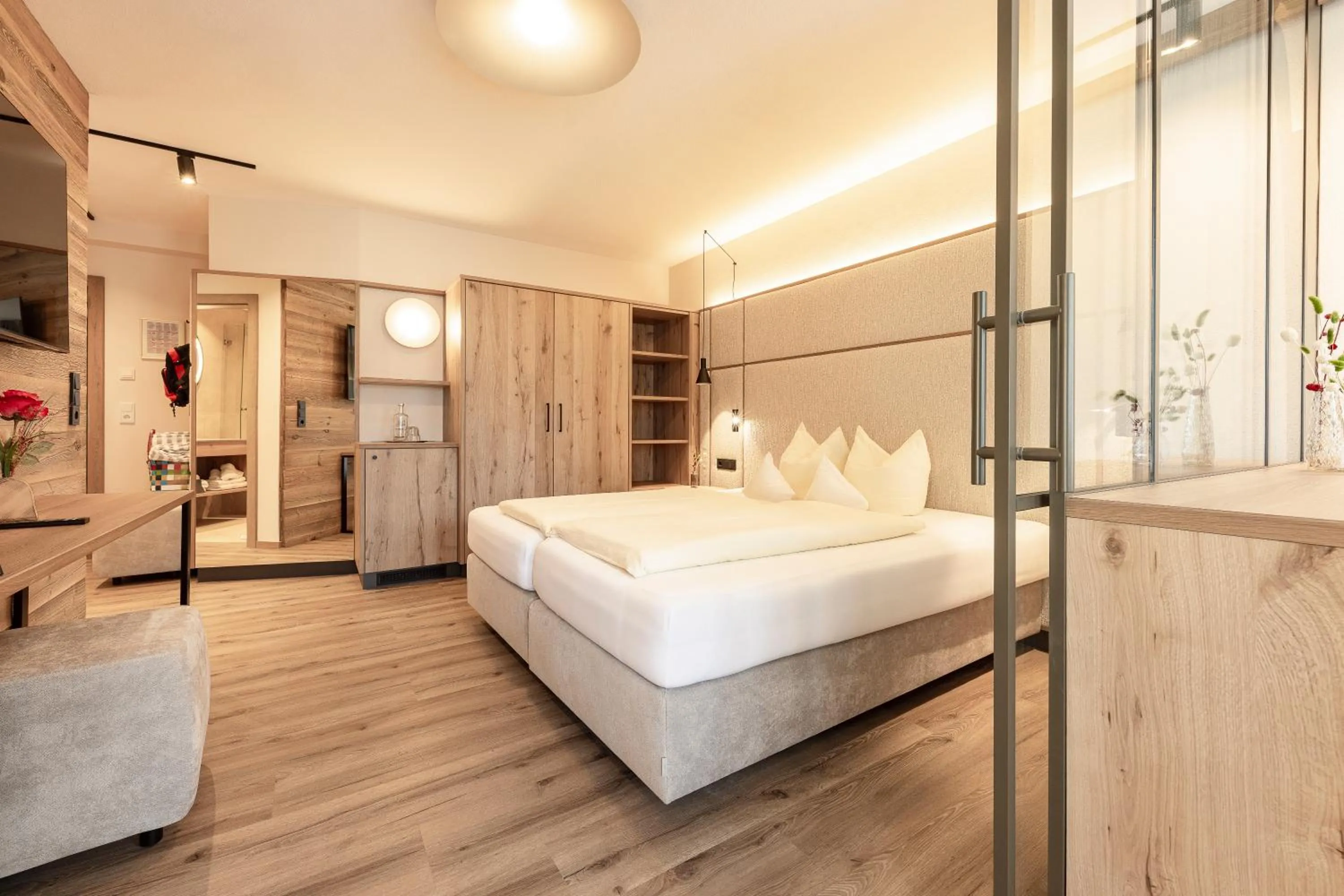 Bedroom, Bed in Aktiv & Vitalhotel Bergcristall