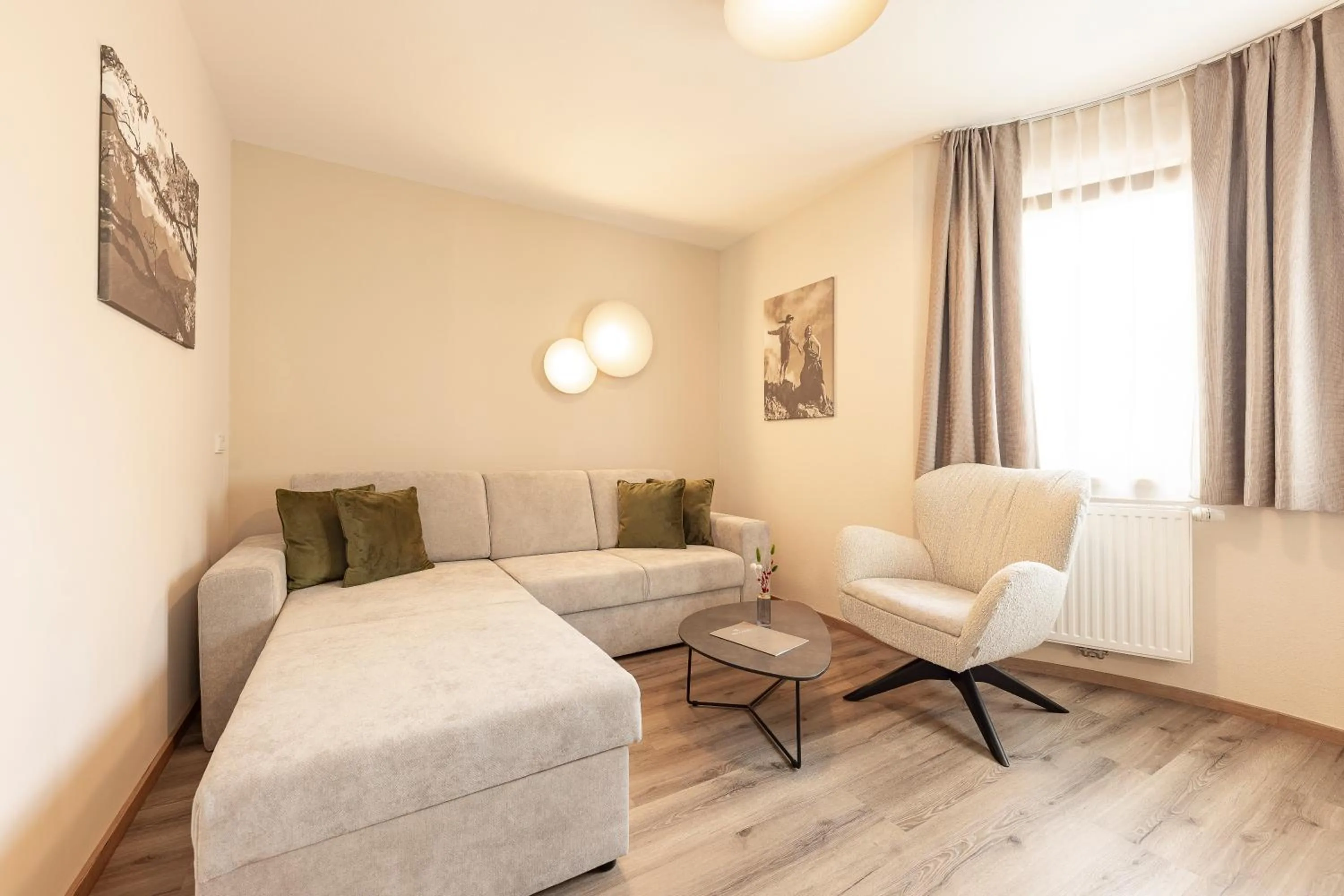 Living room, Bed in Aktiv & Vitalhotel Bergcristall