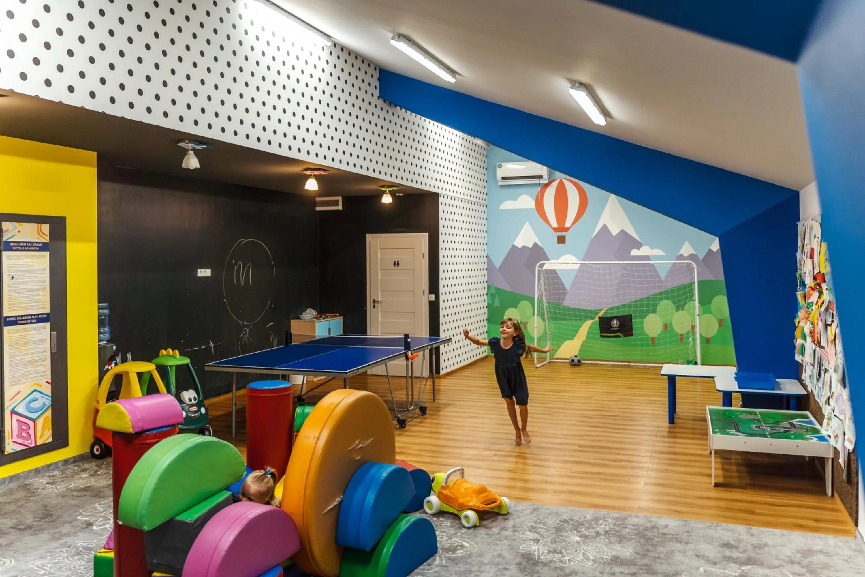 children in Hotel Aquarion Family & Friends - Destigo Hotels