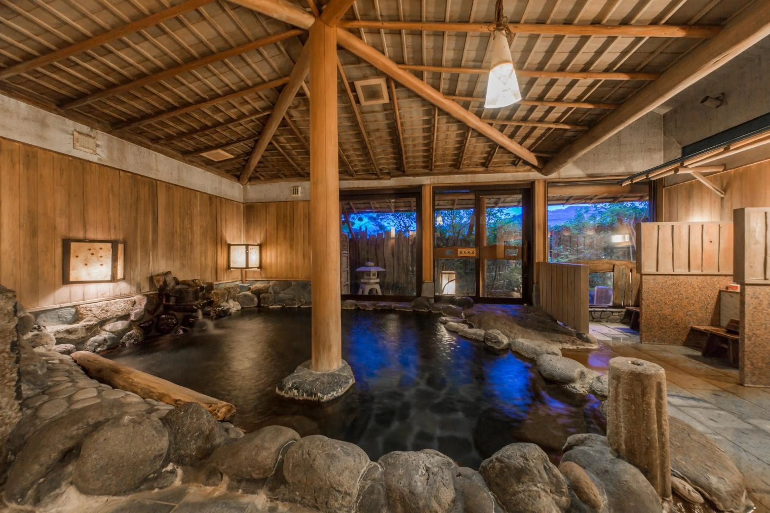 Public Bath in Toushinan Komeya